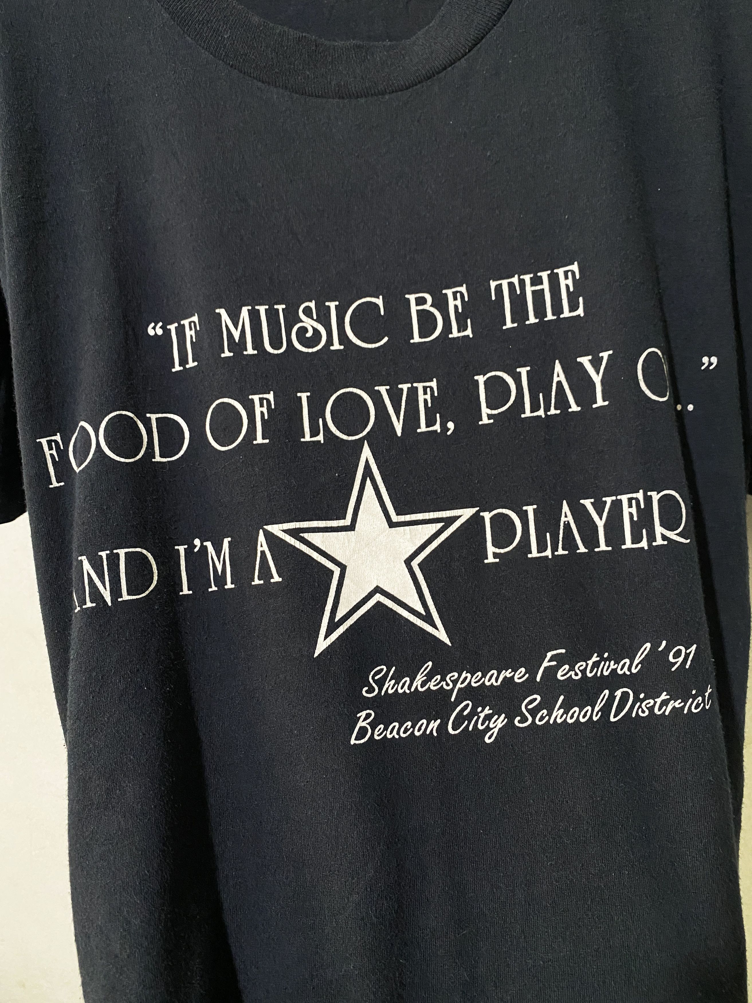 Band Tees × Vintage Vintage 1991 Shakespeare Festival Shirt Size US XL / EU 56 / 4 - 2 Thumbnail