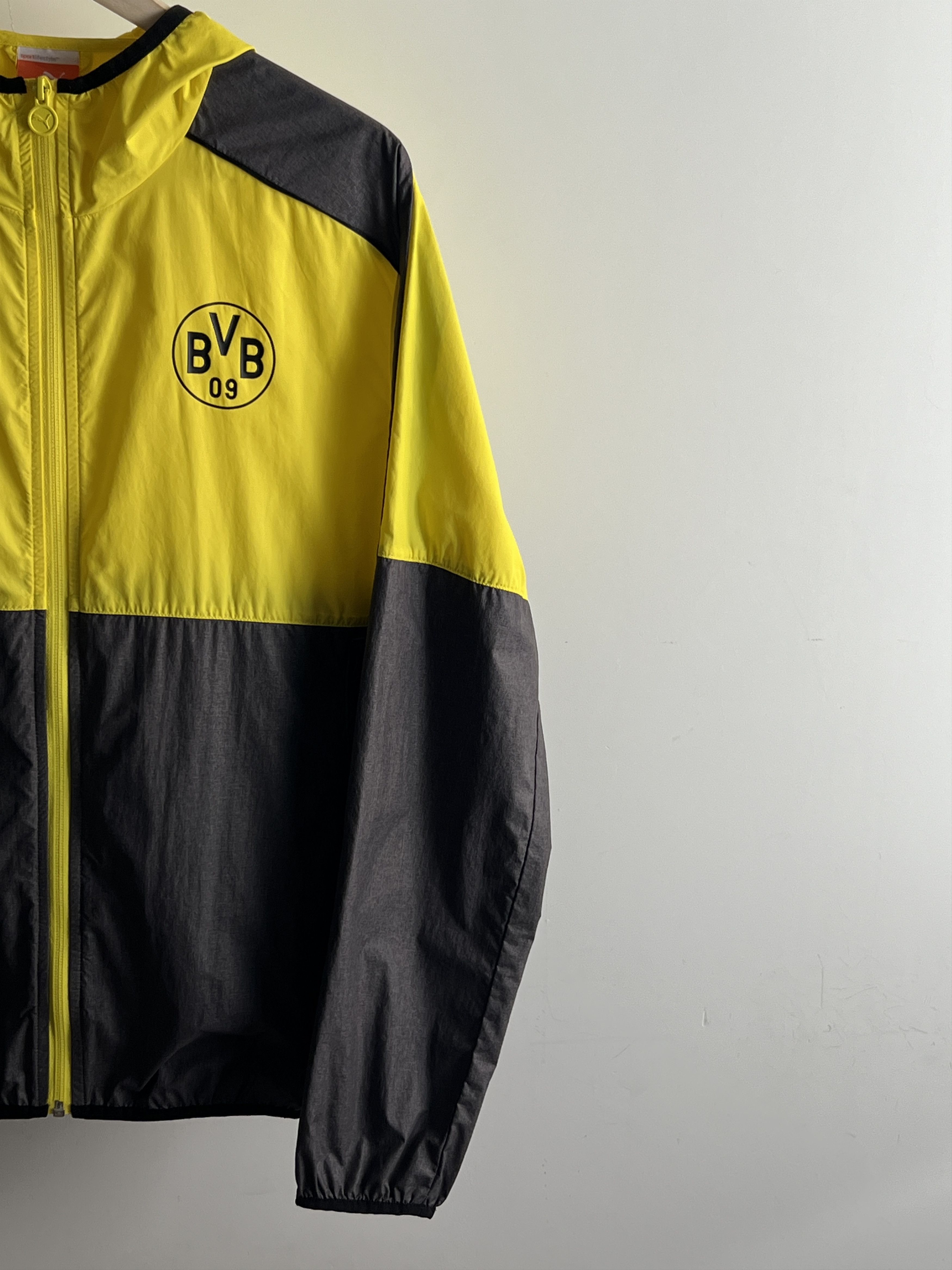 Puma × Vintage Windbreaker Jacket Puma Borussia Dortmund Vintage Soccer Size US M / EU 48-50 / 2 - 2 Thumbnail