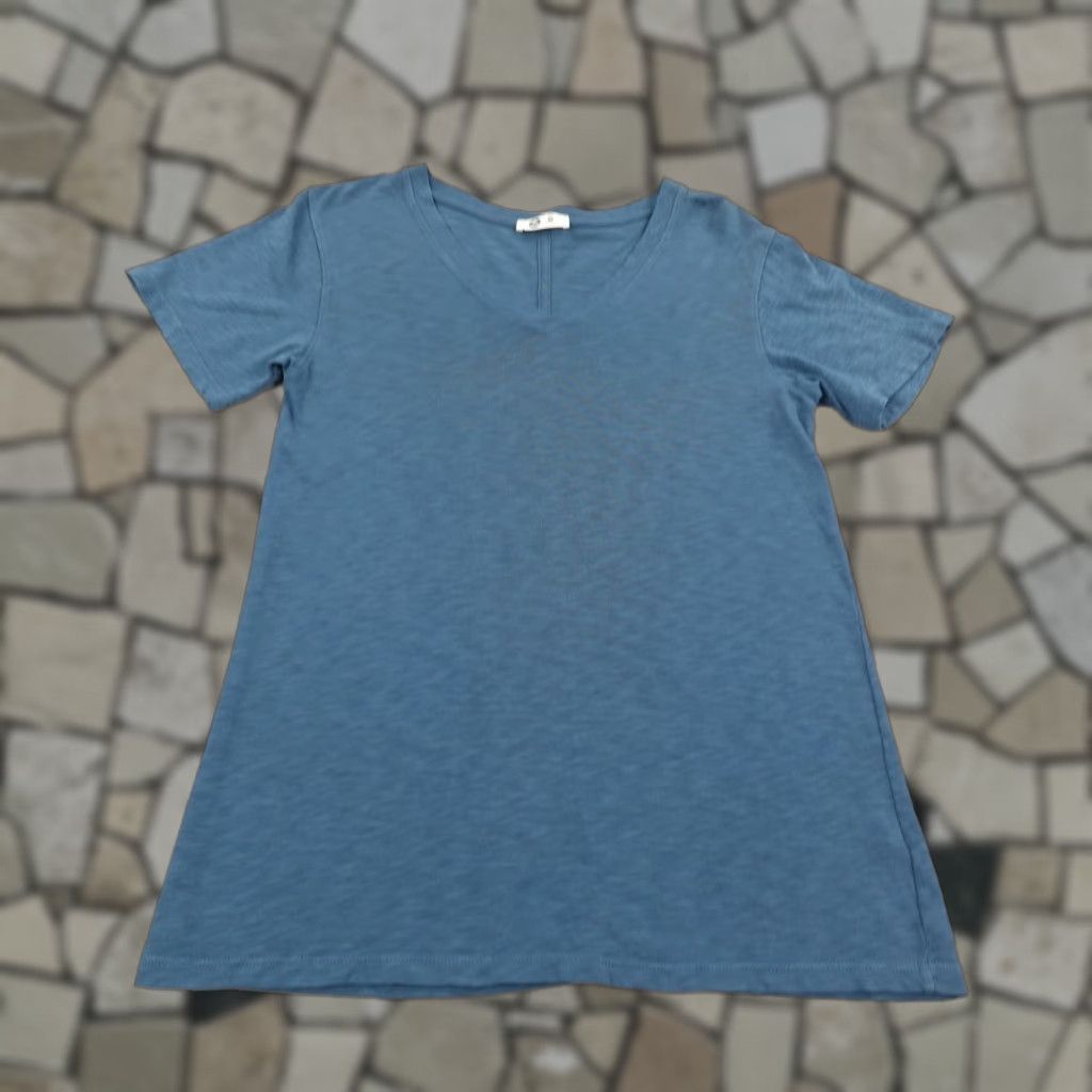 Vintage American Giant Shirt Womens Medium Blue Supima Cotton V Neck Made USA Casual Top Size M / US 6-8 / IT 42-44 - 1 Thumbnail