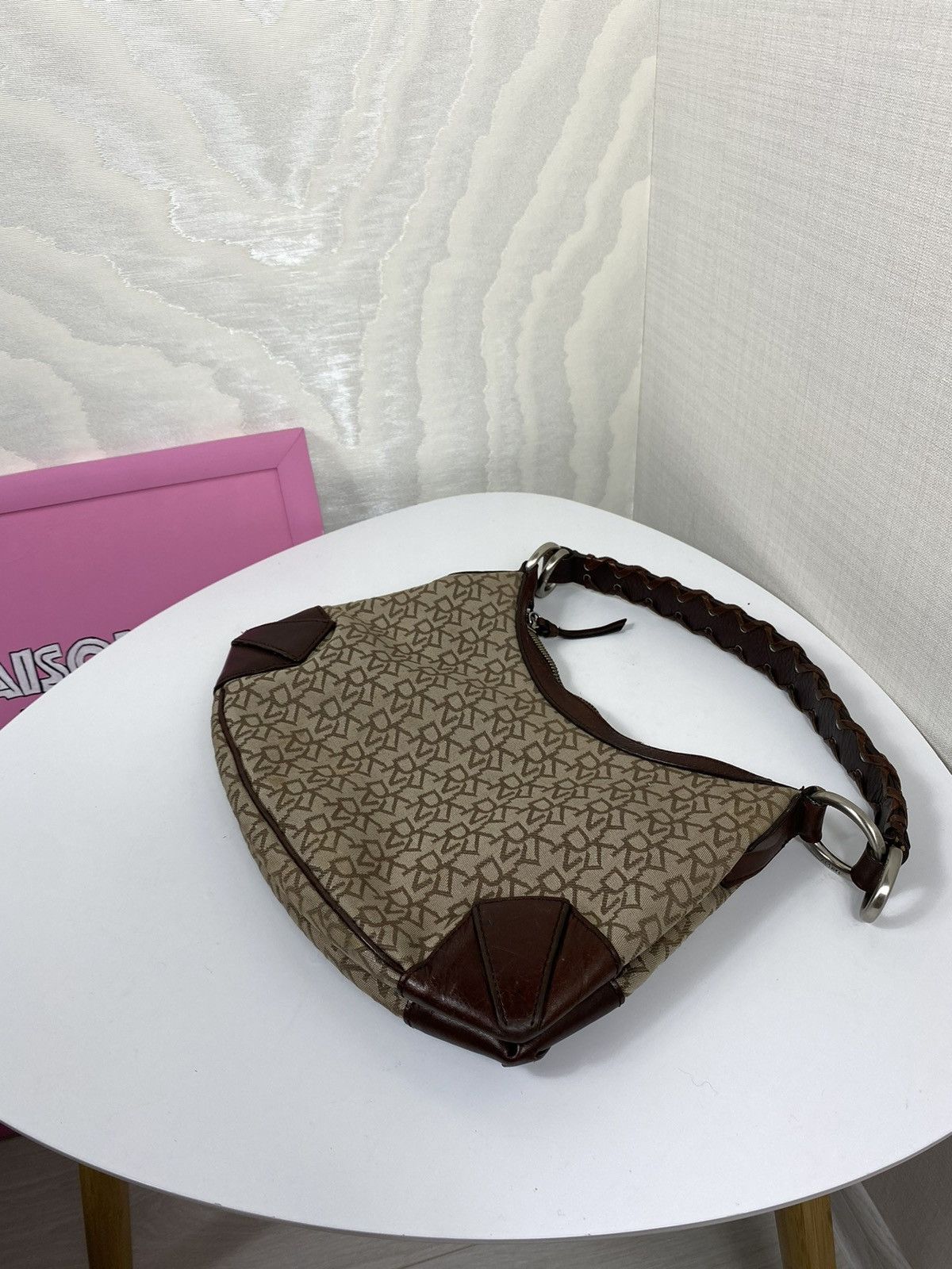 DKNY × Vintage DKNY Canvas Monogram Leather Handbag Size ONE SIZE - 19 Thumbnail