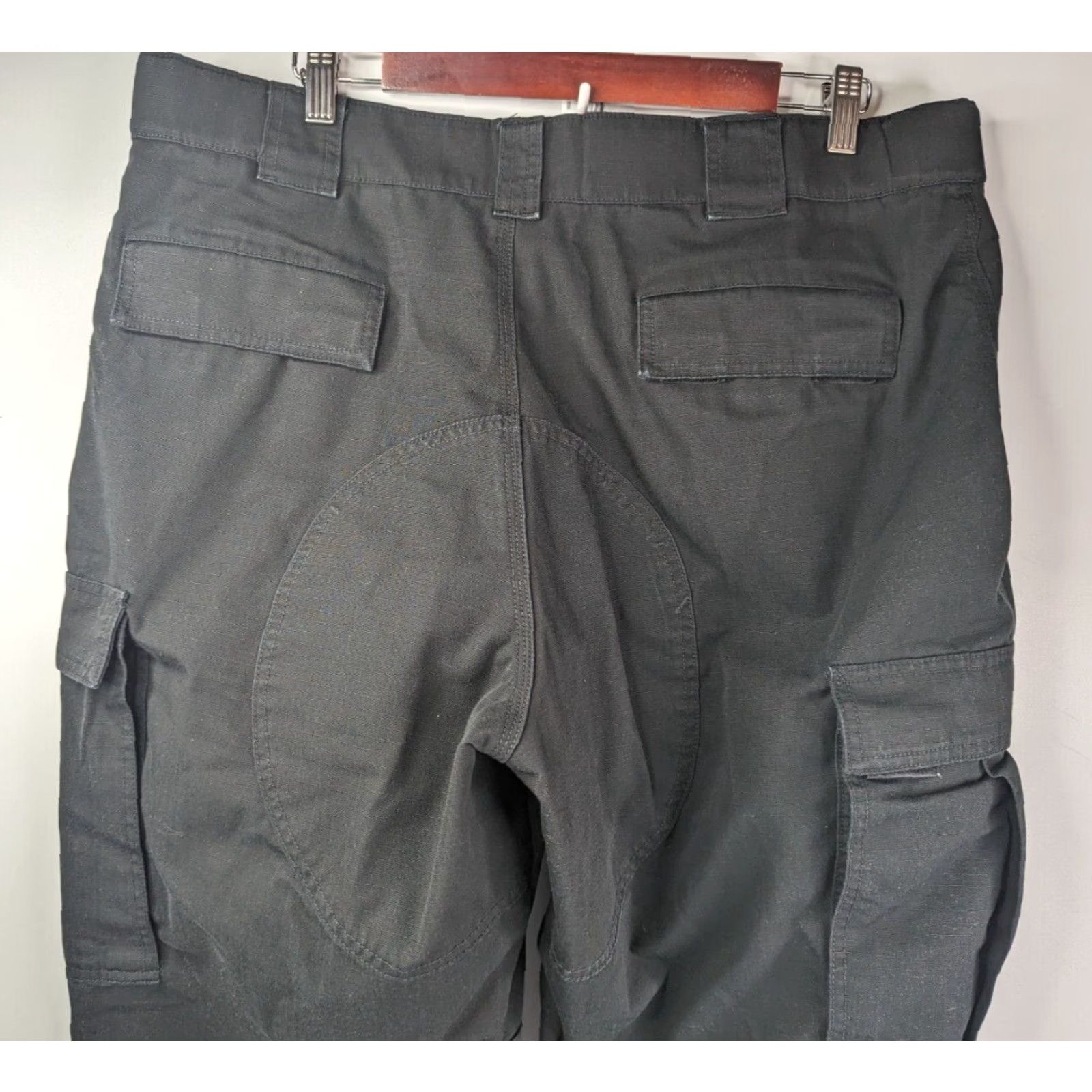 Vintage 5.11 Tactical Men's TDU Adjustable Work Ripstop Pants 74003 Black XL Long Cargo Straight Inseam 34 Mens Size US 36 / EU 52 - 5 Thumbnail