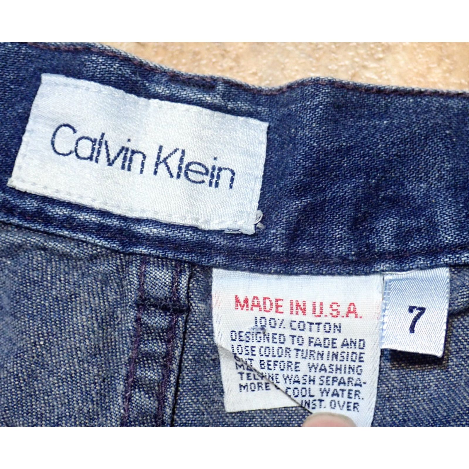 Calvin Klein VINTAGE Calvin Klein Denim Shorts Women’s 24" Waist 7 Blue High Rise 90s Rock USA 5-Pocket Mens? Size 28" / US 6 / IT 42 - 3 Thumbnail