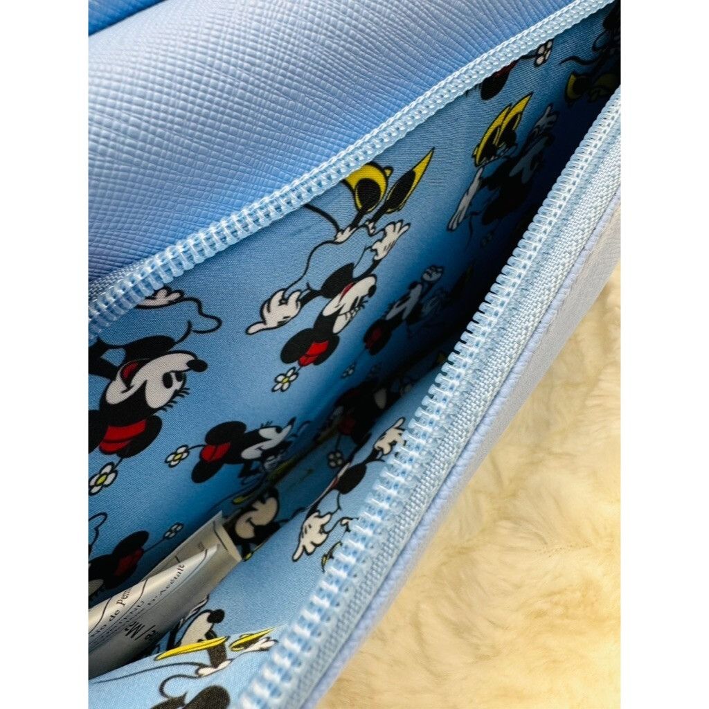 Disney Loungefly Minnie Mouse Daisy Retro Blue Polka Dot Crossbody Size ONE SIZE - 6 Thumbnail