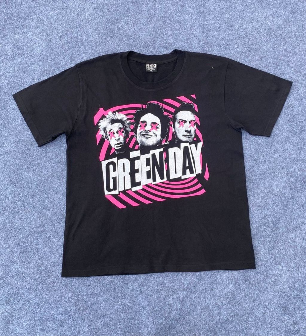 Japanese Brand Vintage Green Day Punk Rock Band Tshirt Size US XL / EU 56 / 4 - 1 Thumbnail
