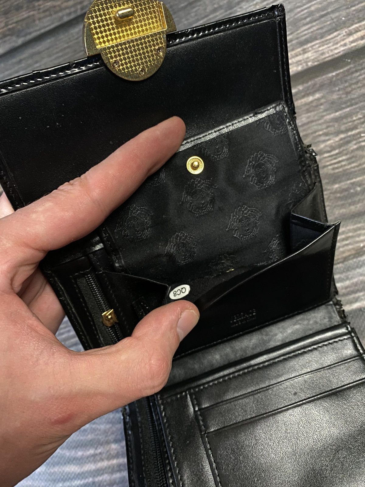 Versace Versace Medusa Leather Vintage Wallet Size ONE SIZE - 10 Thumbnail