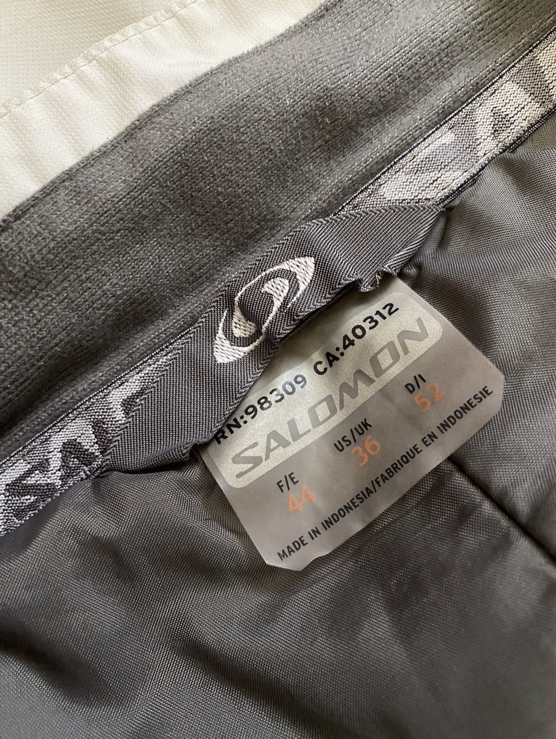 Salomon Salomon Waterproof Ski Pants Size US 36 / EU 52 - 9 Thumbnail