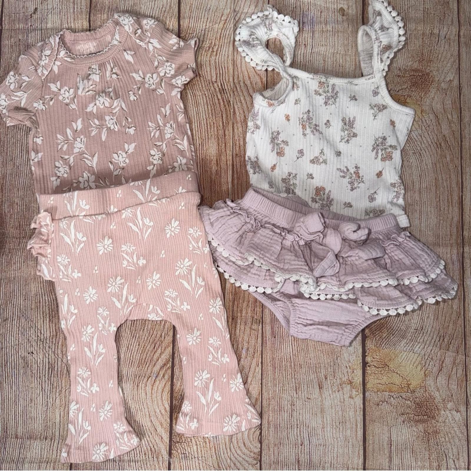Other 3-6 Month Baby Girl Sets Size ONE SIZE - 1 Thumbnail