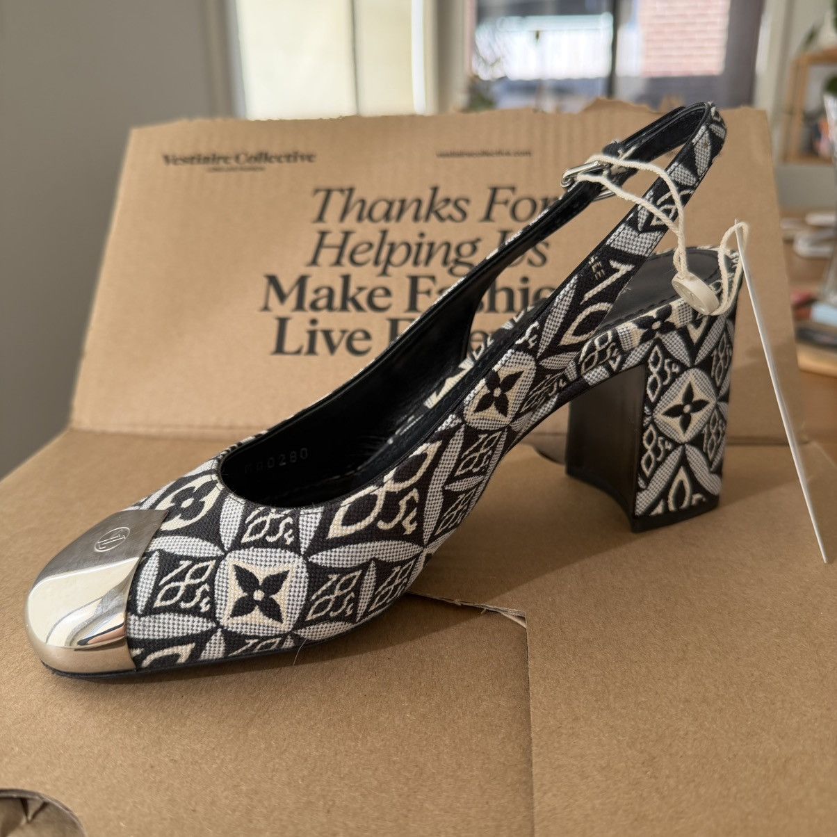Louis Vuitton Authenticated✅ Louis Vuitton Black White Slingback Heels Size US 6 / IT 36 - 11 Thumbnail