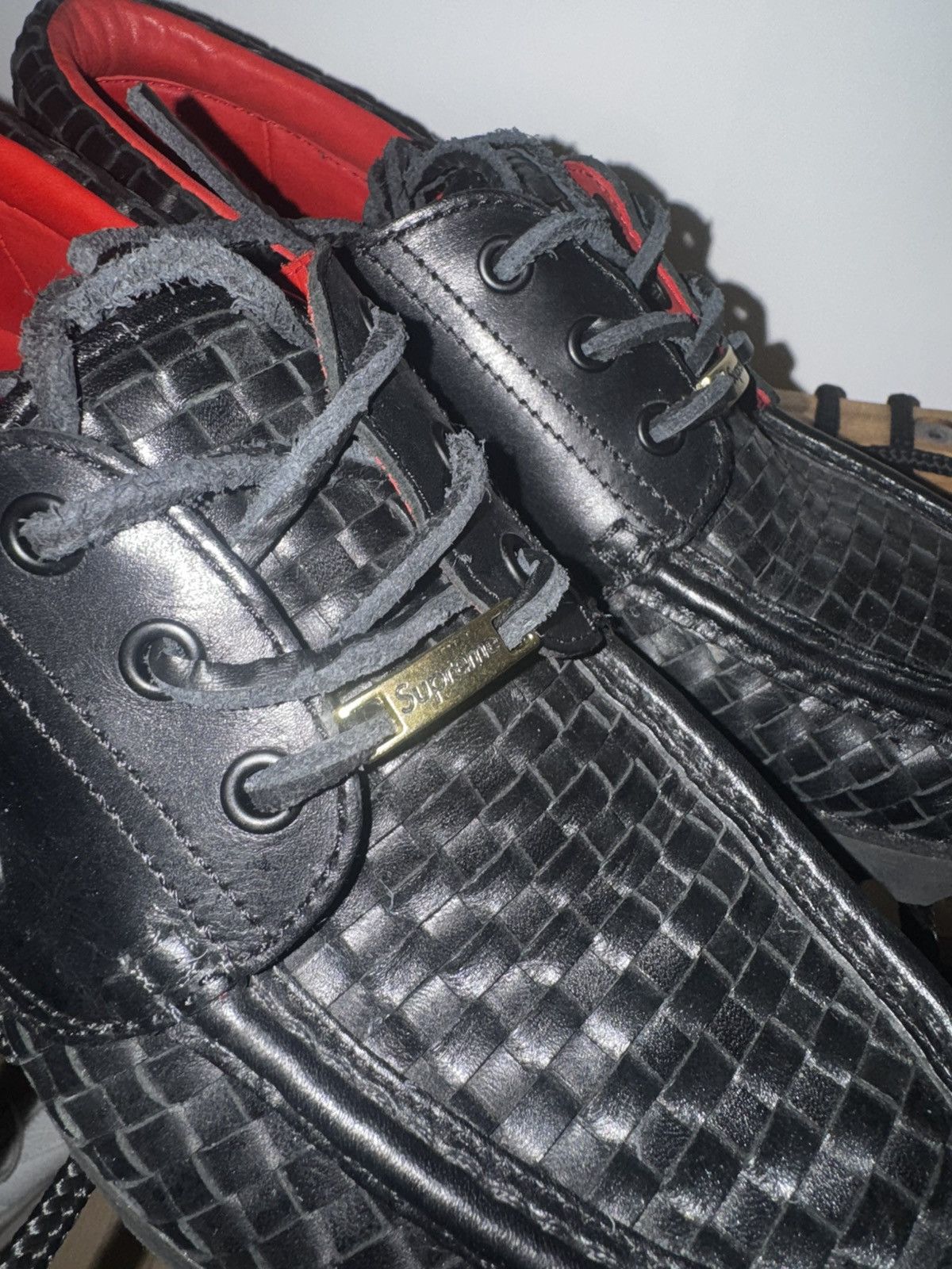 Supreme × Timberland Supreme x Timberland Woven Leather 3-Eye Lug Black size 9US Size US 9 / EU 42 - 4 Thumbnail