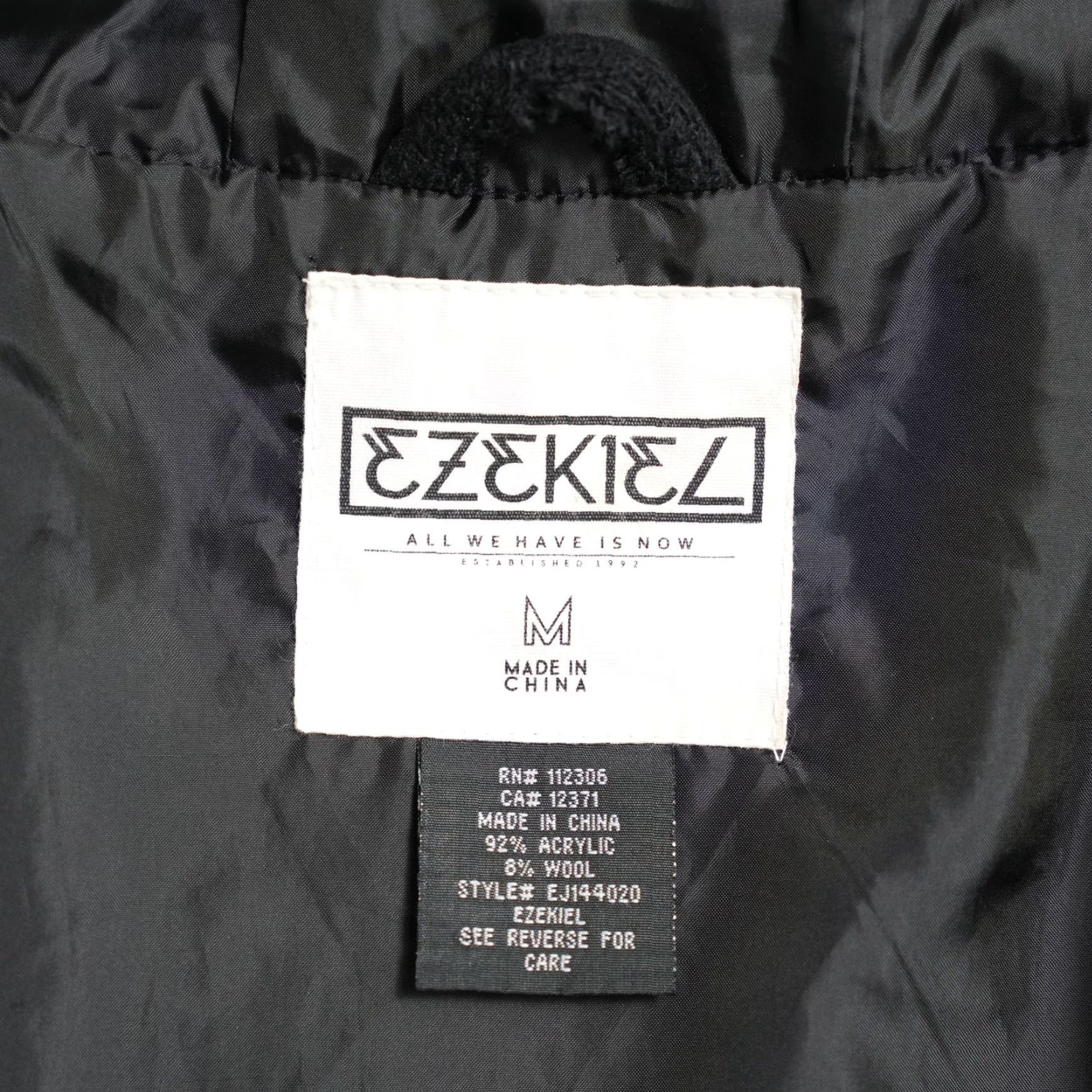 Vintage VINTAGE Ezekiel Knitted Utility Hooded Jacket Mens M Black Urban Button Up Grunge Size US M / EU 48-50 / 2 - 4 Thumbnail