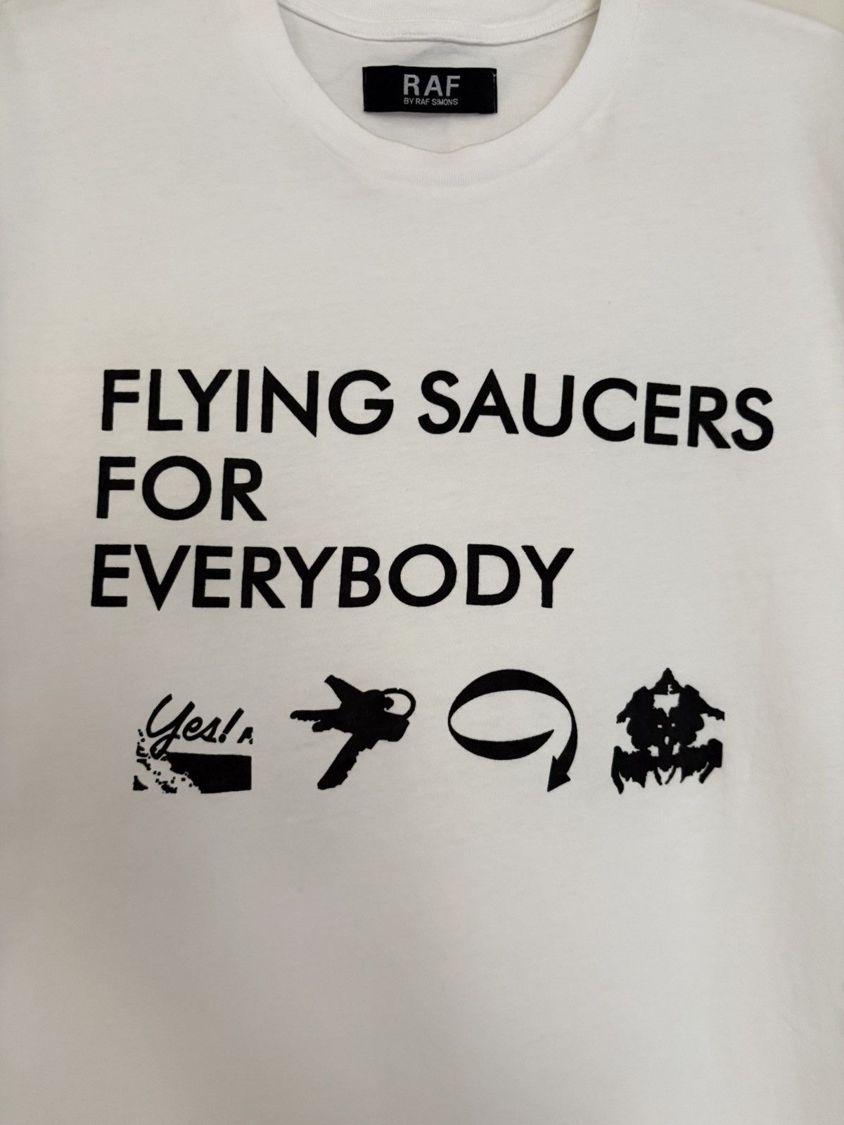 Raf by Raf Simons RAF BY RAF SIMONS Archive "Flying Saucers For Everybody" Tee Size US XL / EU 56 / 4 - 3 Thumbnail