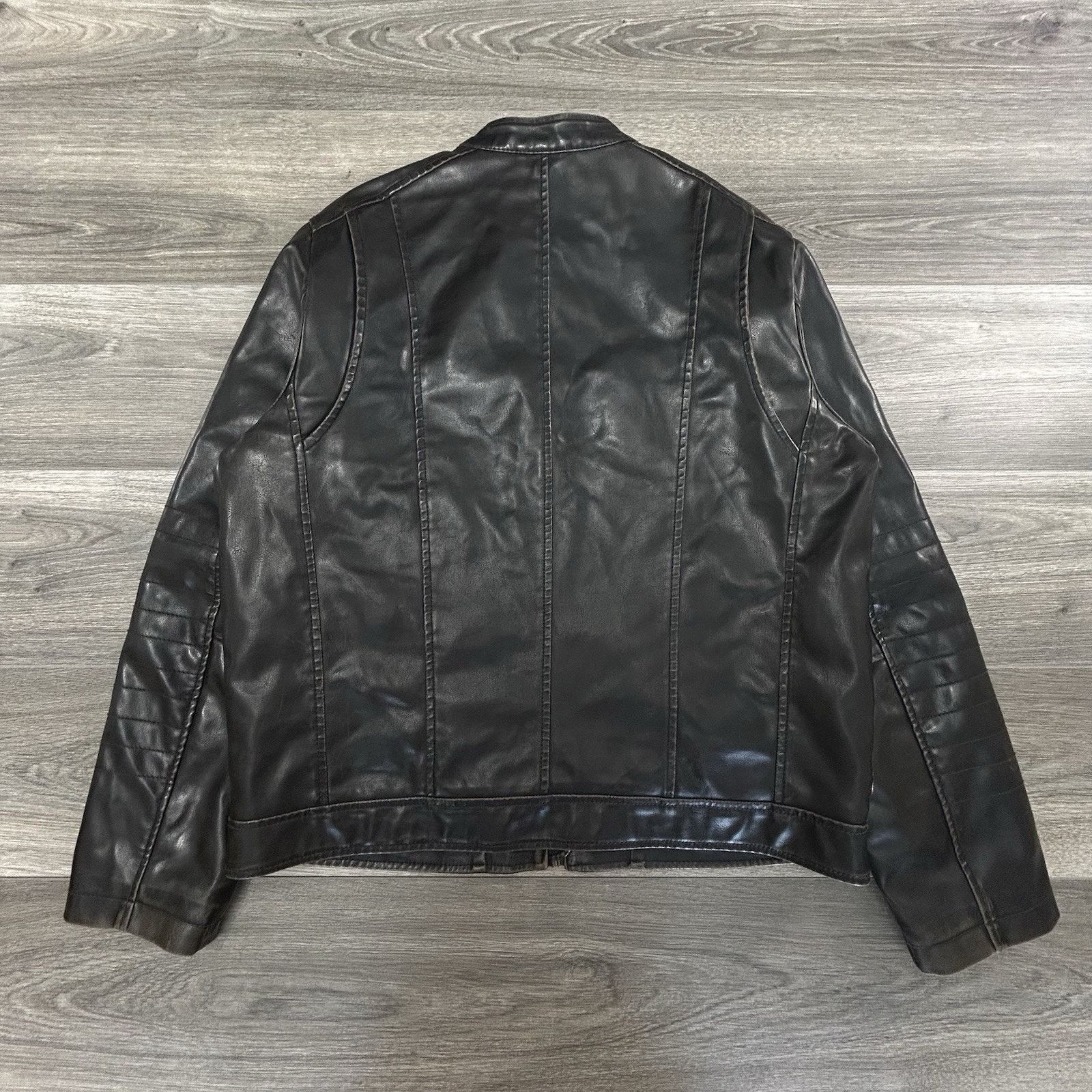 Levi's Levis Leather Jacket Motorcycle Biker Bomber Faux EUC Y2K Size US L / EU 52-54 / 3 - 2 Thumbnail