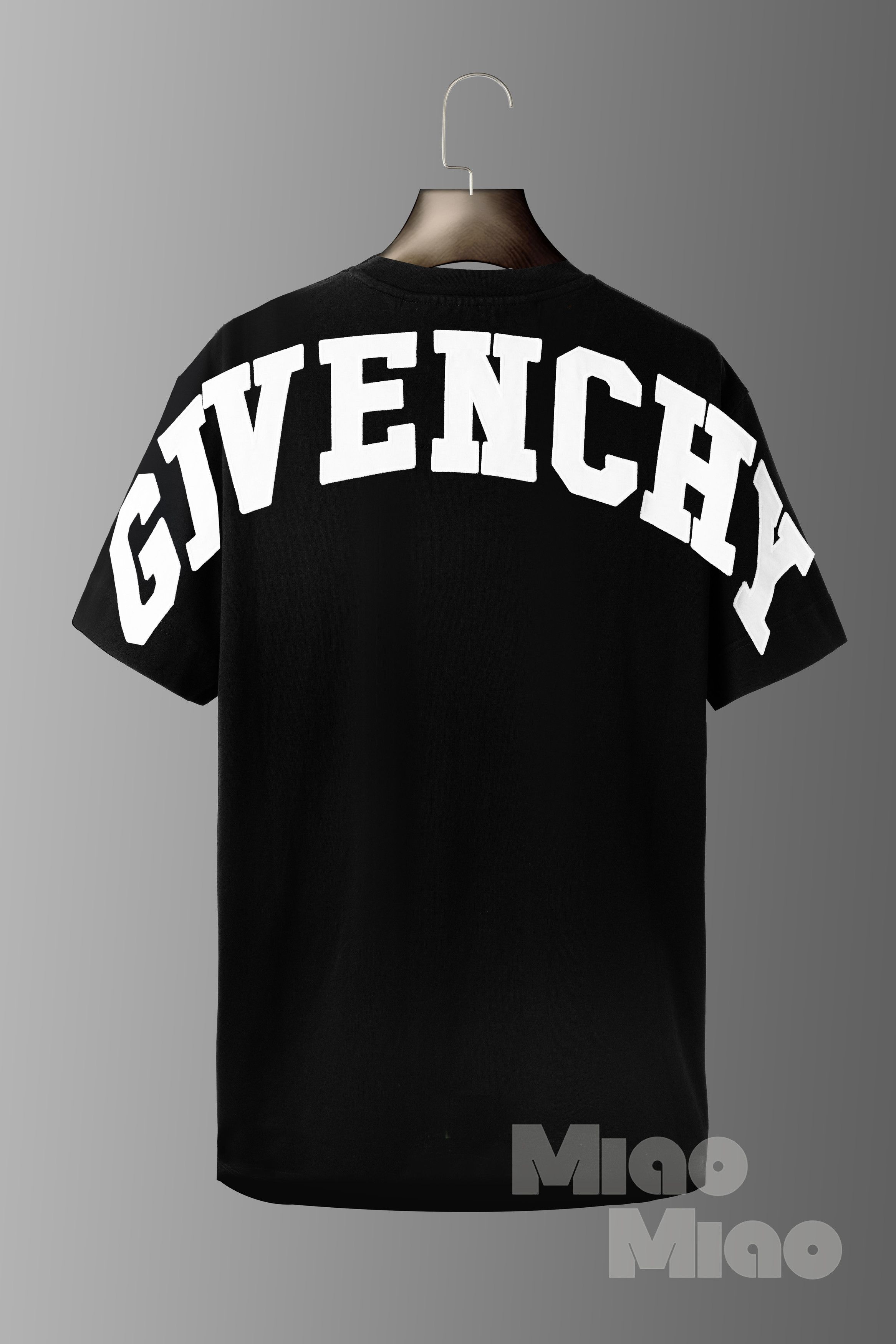 Givenchy Givenchy Embrodiery T Shirt Size US XL / EU 56 / 4 - 2 Thumbnail