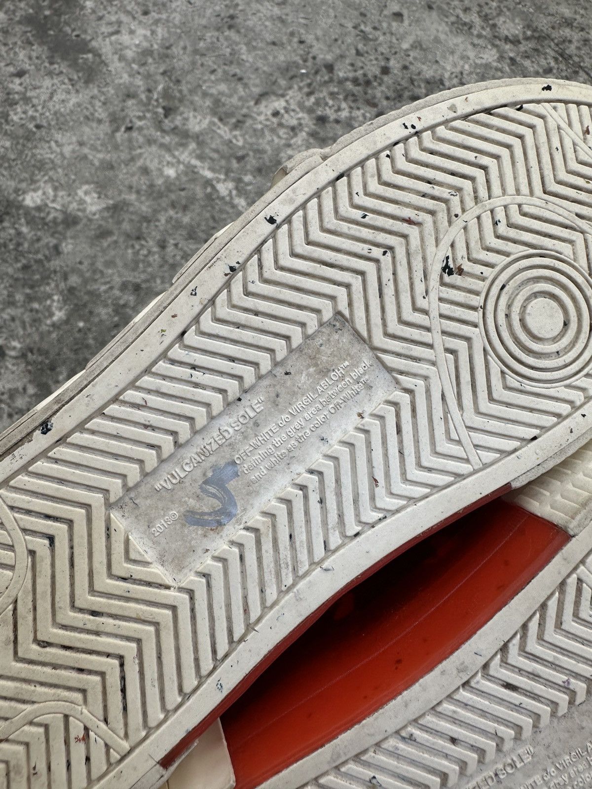 Off-White Vintage Logo Off-White Sneakers Style Rare USA 40 Shoelaces Size US 7 / EU 40 - 8 Thumbnail