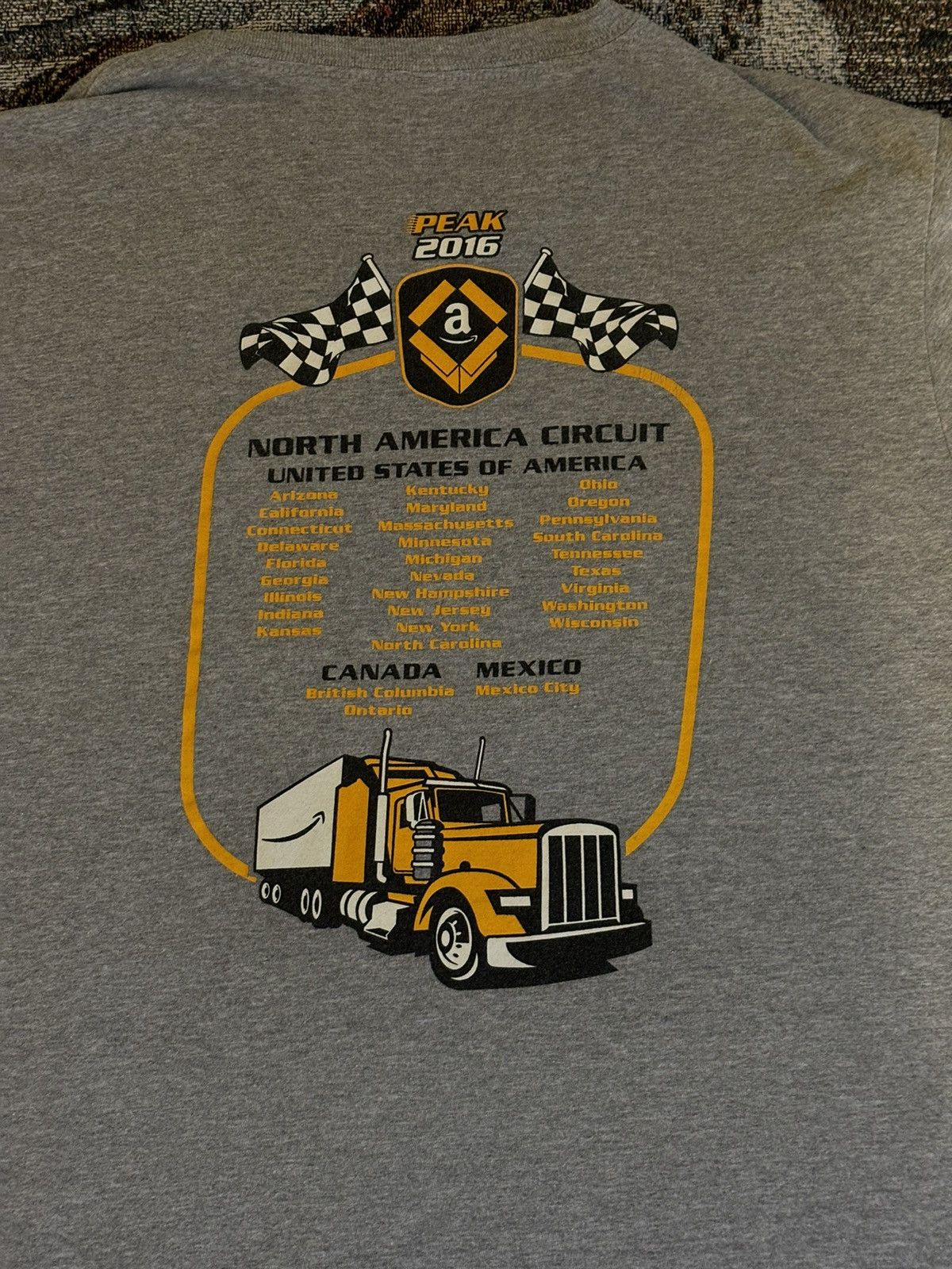 Vintage Vintage 2016 Amazon Peak Tee Size US L / EU 52-54 / 3 - 4 Thumbnail