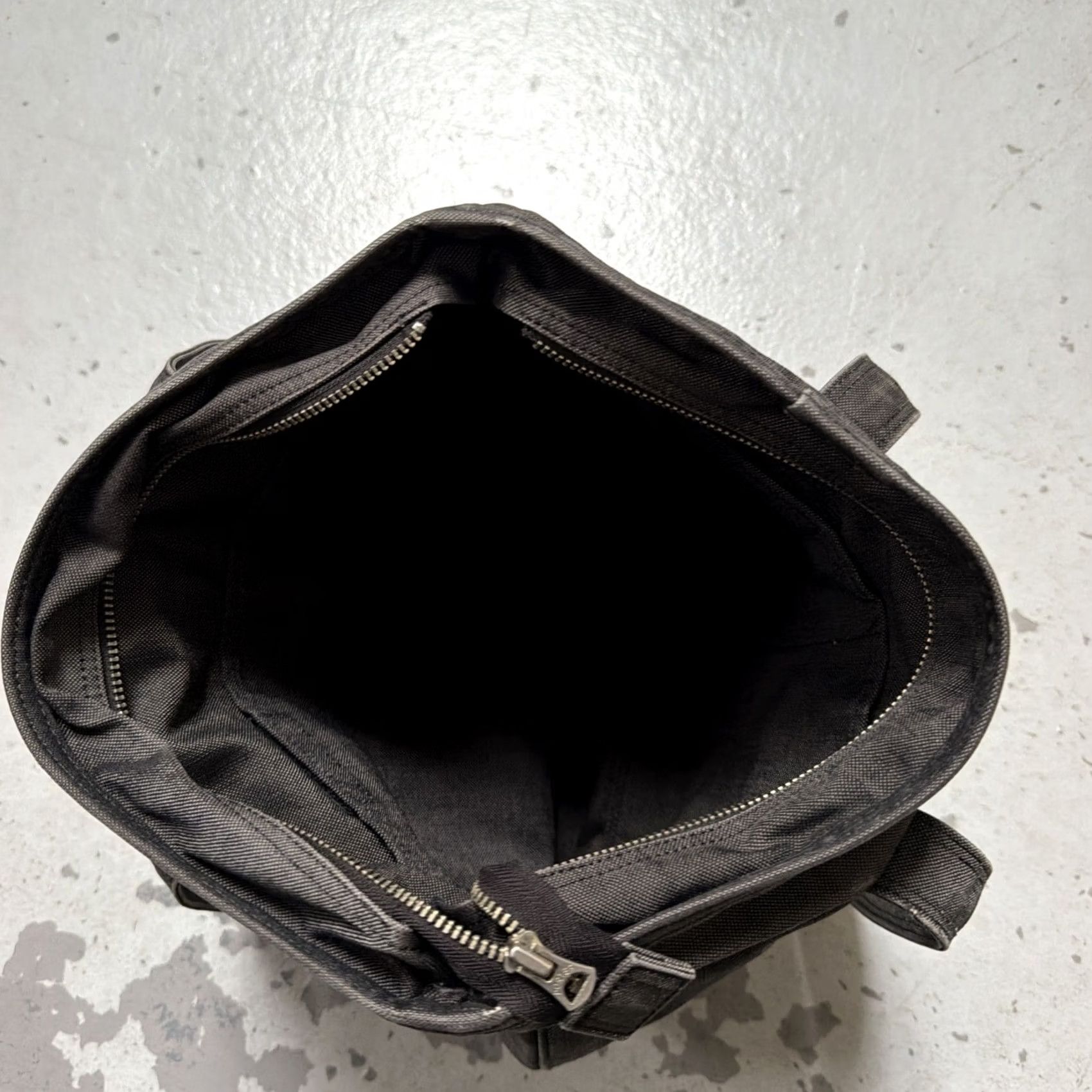 Rue Porter Porter Yoshida Canvas Zip Tote Shopping School Bag Hiking City Made Japan Tote Unisex Adults Gray Nylon Pockets Zip Closure Size ONE SIZE - 7 Thumbnail