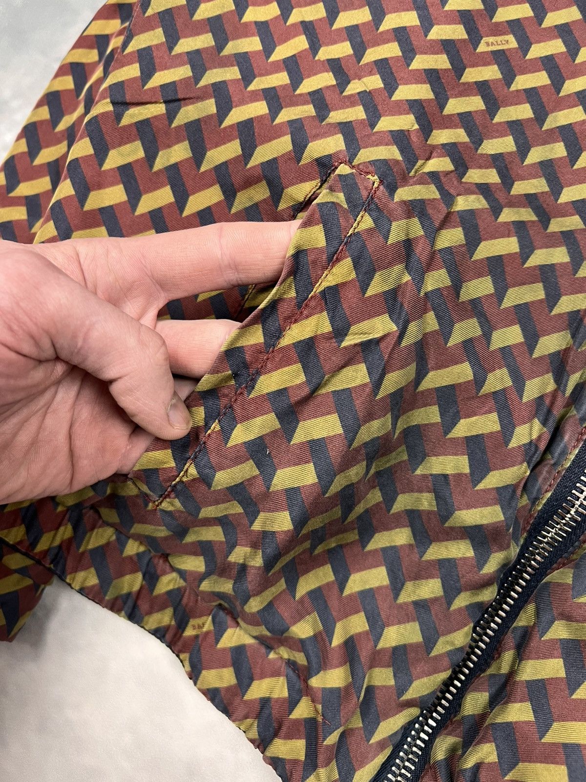 Bally BALLY Reversible Silk Bomber Jacket Navy/Print Wmn IT 44 (L) Size L / US 10 / IT 46 - 10 Thumbnail