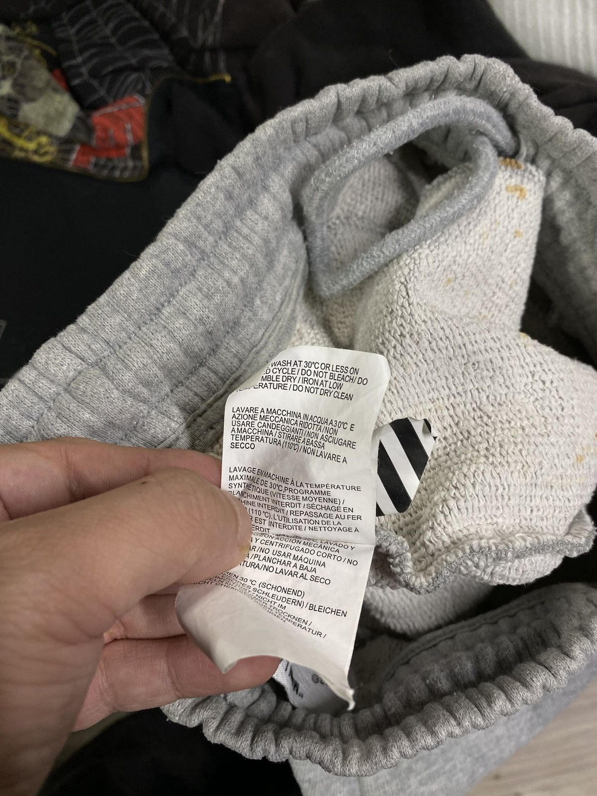 Off-White Off-White Virgil Abloh Grey Sweats Shorts Size Small Size US 28 / EU 44 - 7 Thumbnail