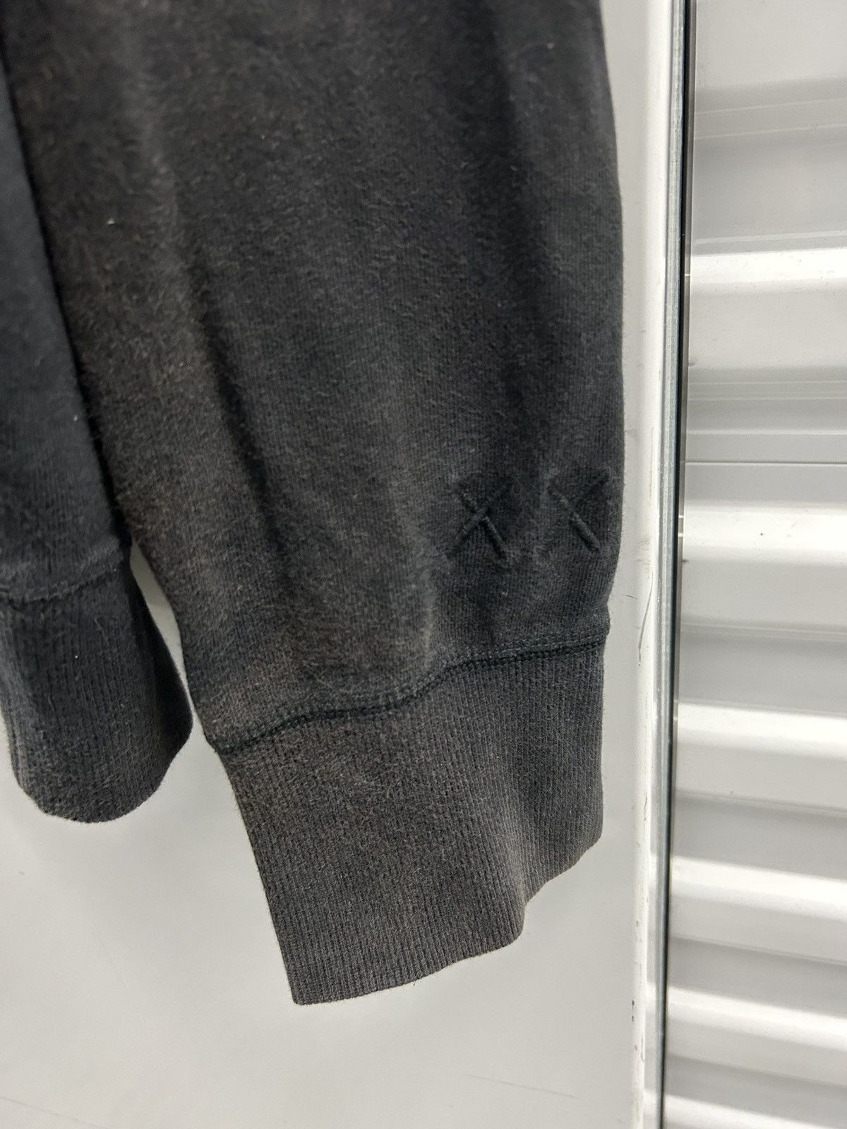 Kaws × Uniqlo Kaws x Uniqlo sweatshirt Size US L / EU 52-54 / 3 - 5 Thumbnail