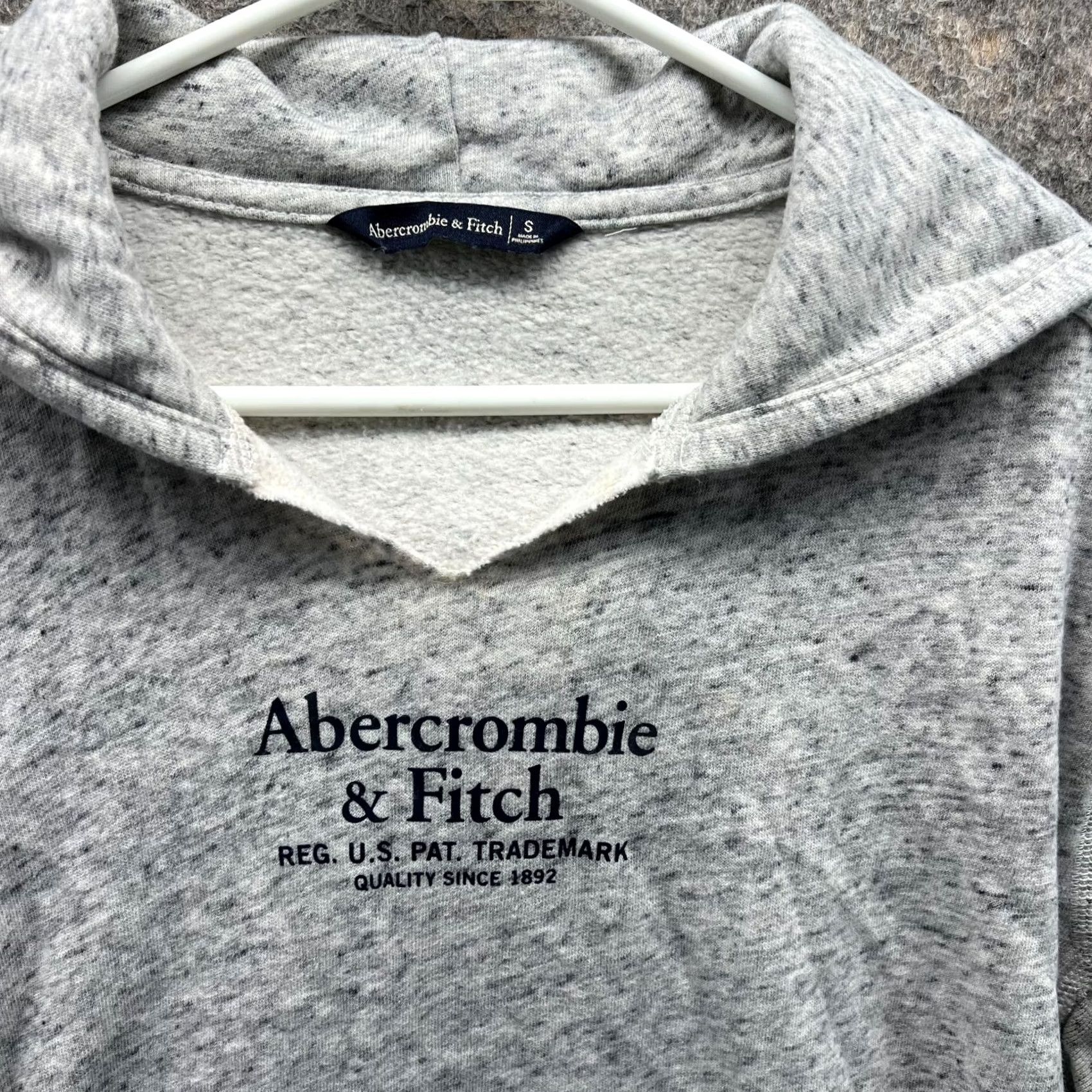 Abercrombie & Fitch Abercrombie & Fitch Sweater Women Small Hooded Pullover Fleece Gray Size S / US 4 / IT 40 - 4 Thumbnail