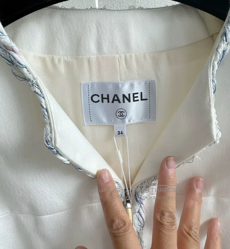 Chanel Chanel 18s Waterfall Series White Coat Size XXS / US 00 / IT 34 - 5 Thumbnail