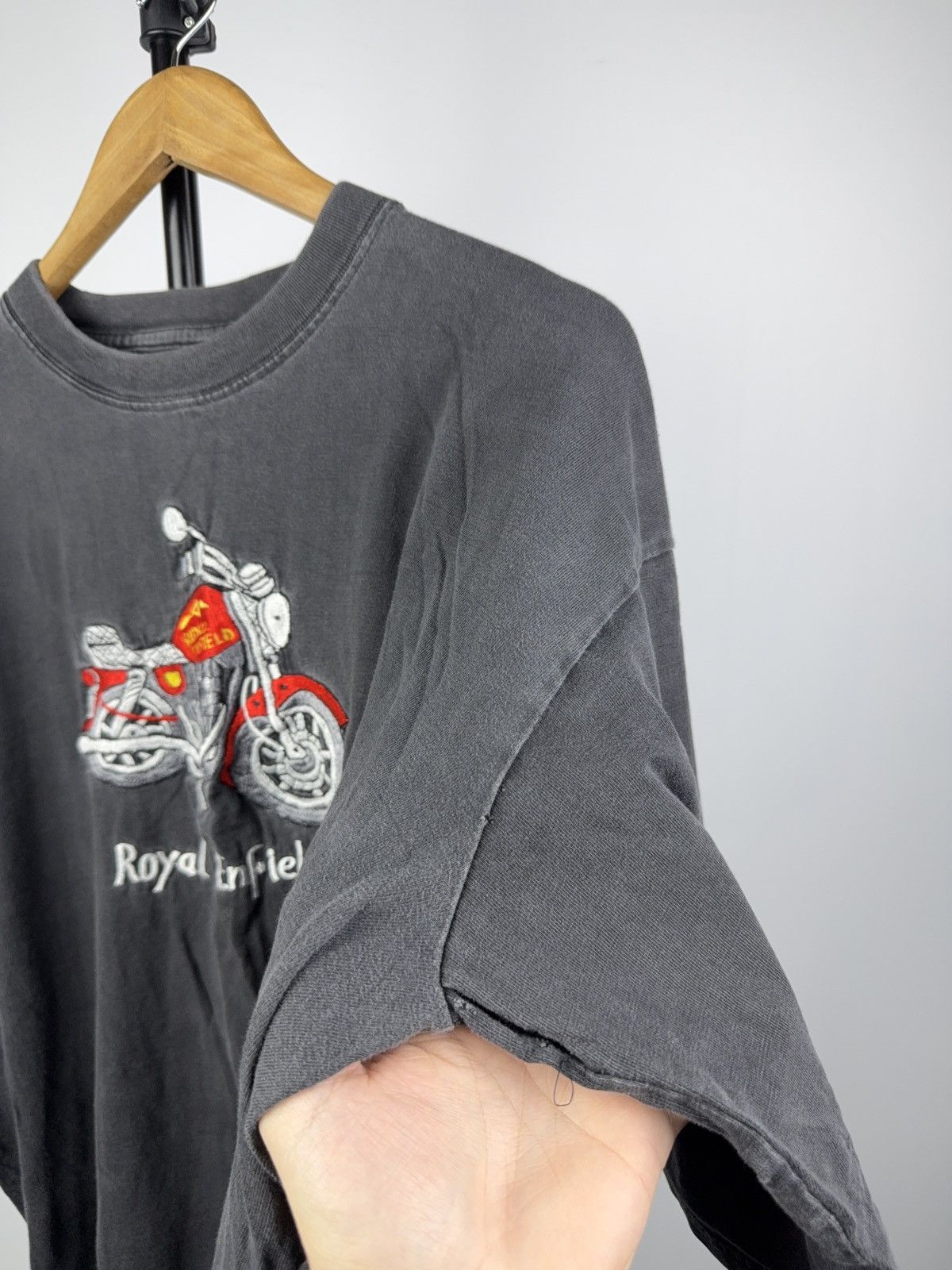 Vintage Vintage 90s Faded Royal Enfield Embroidered Motorcycle Tee Size US XL / EU 56 / 4 - 5 Thumbnail