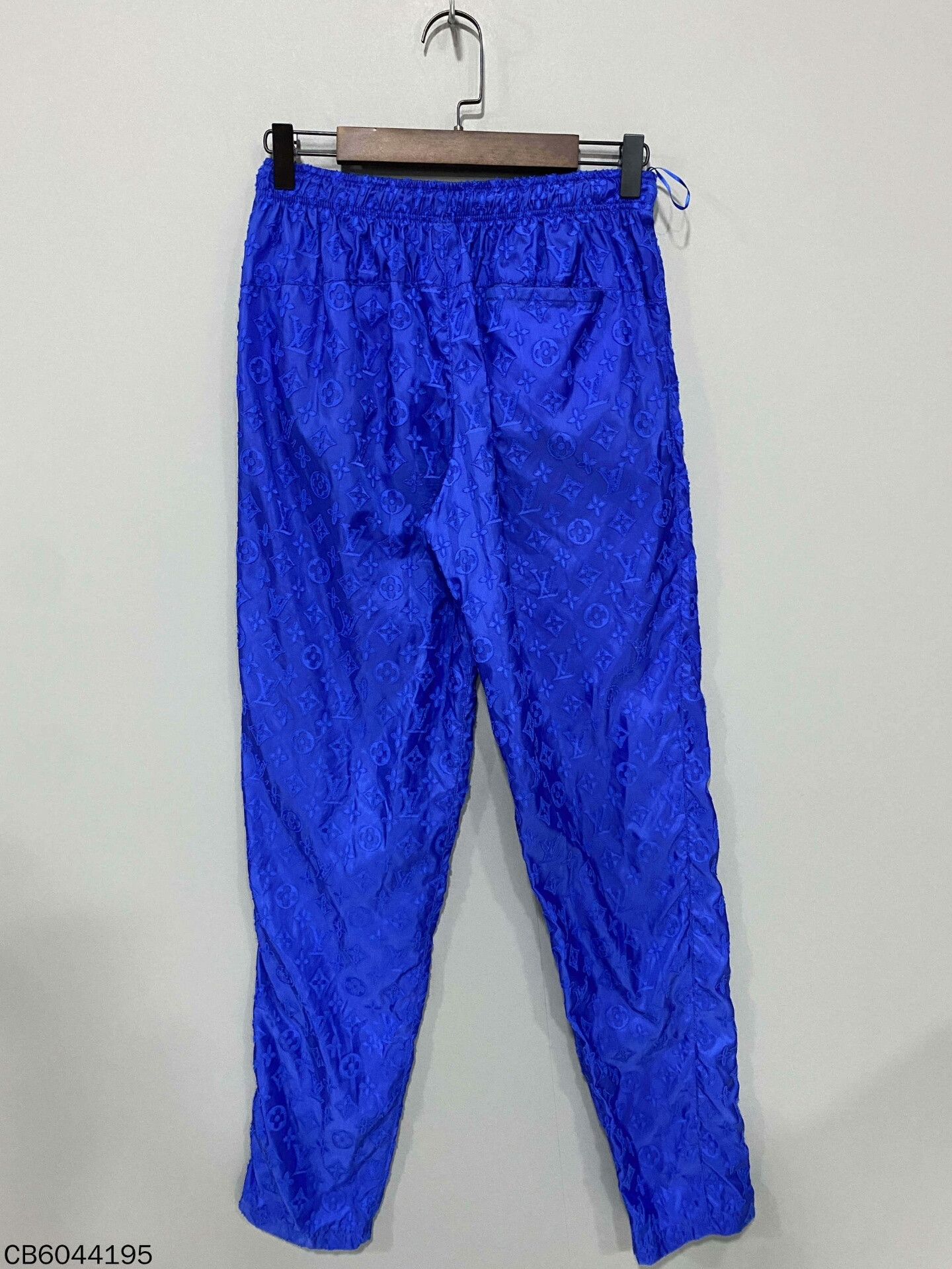 Louis Vuitton Louis Vuitton Retro Blue Pants 26 Women Size 26" / US 2 / IT 38 - 1 Thumbnail