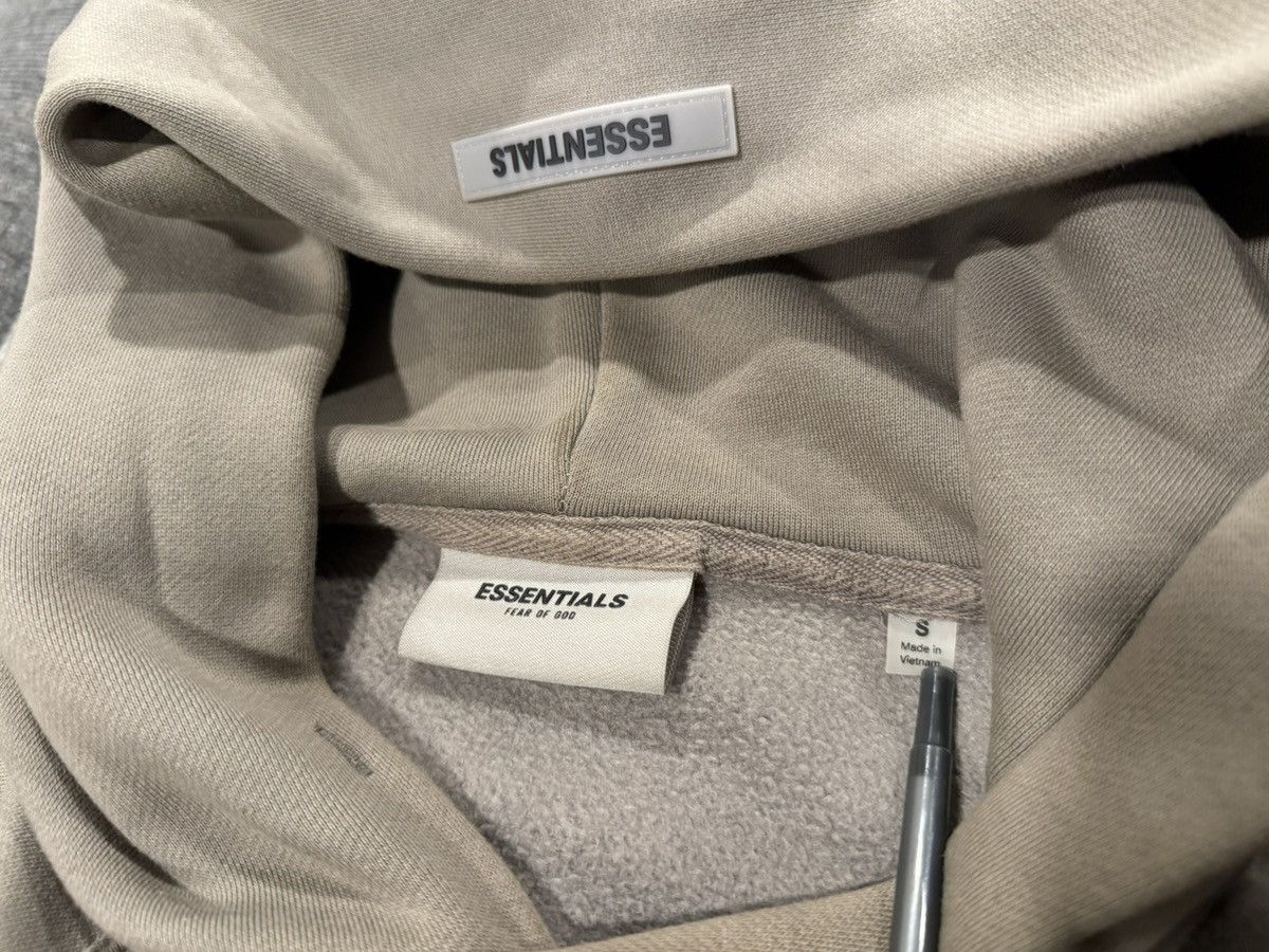 Essentials × Fear of God FW20 Fear of God Essentials ‘Cement’ Hoodie Size US S / EU 44-46 / 1 - 3 Thumbnail