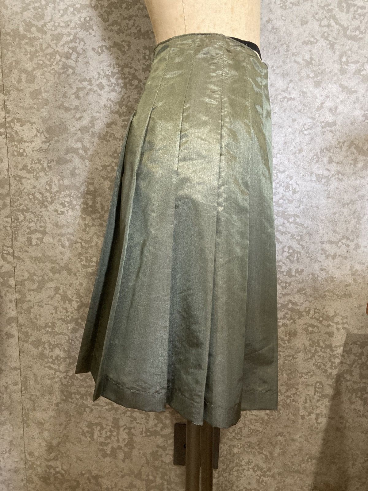 Japanese Brand Japanese Archive Sharp Pleated Wrap Skirt One-of-One Grunge Size 26" / US 2 / IT 38 - 3 Thumbnail