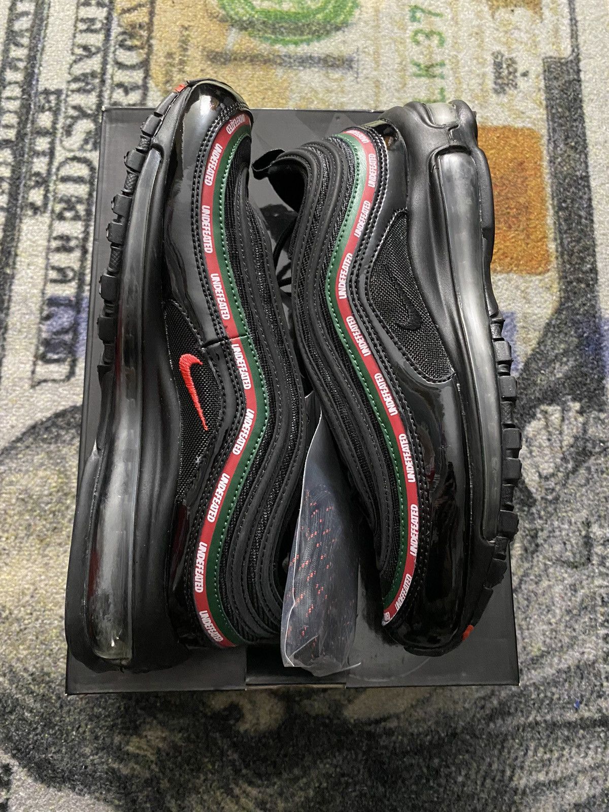 Nike × Undefeated Nike Air Max 97 Undefeated Black (2017) Size US 8 / EU 41 - 3 Thumbnail