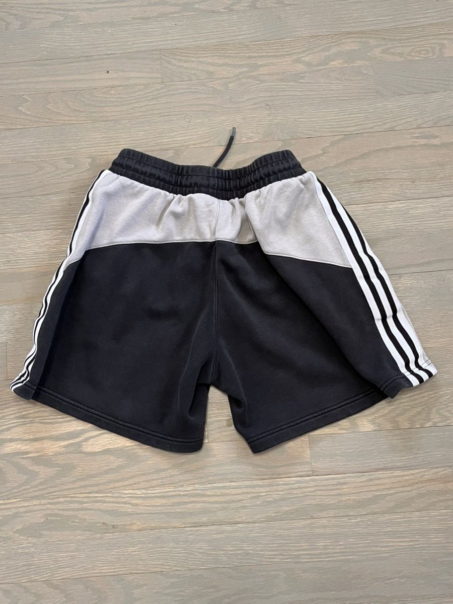 Adidas Adidas Jogger Shorts Size US 32 / EU 48 - 2 Thumbnail