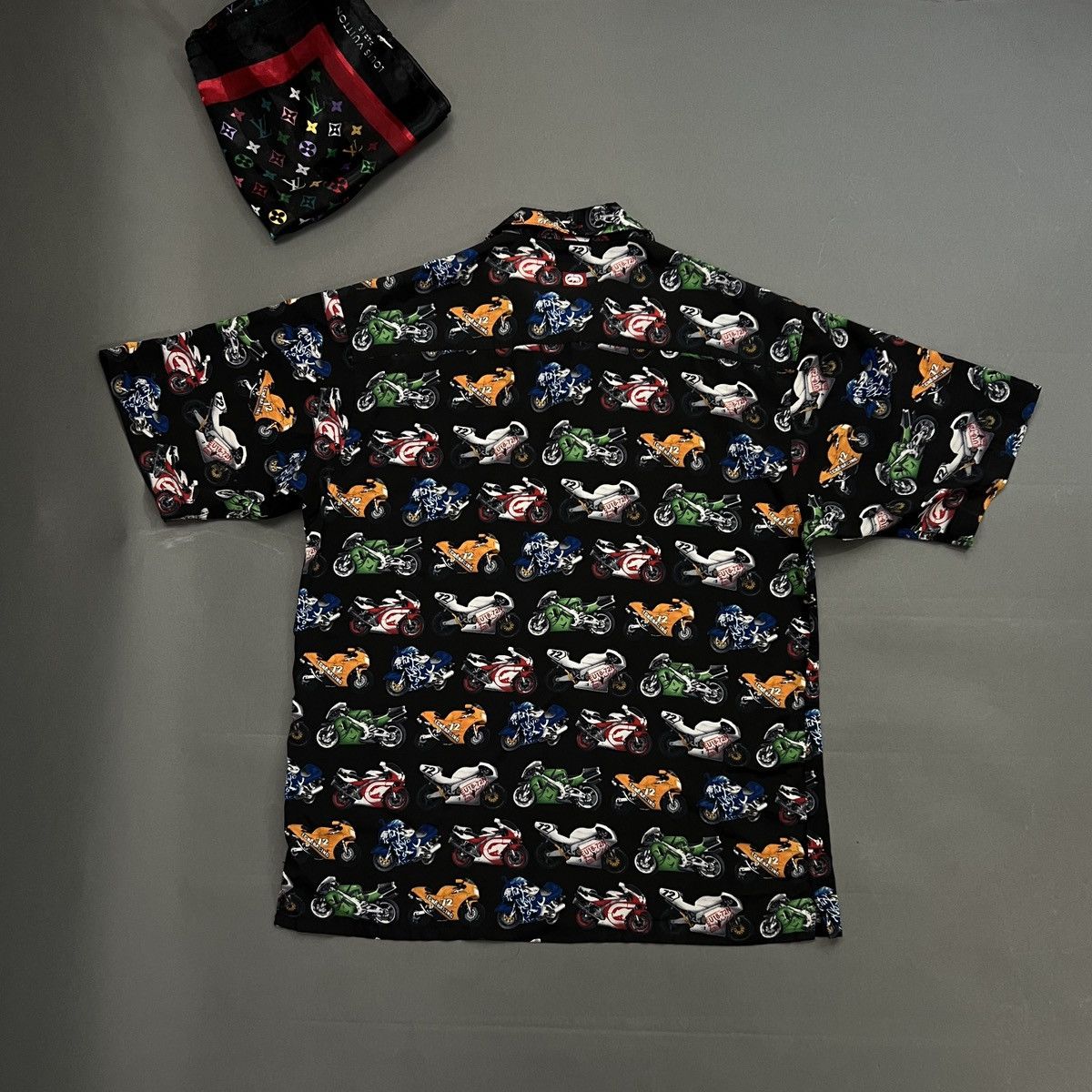 Ecko Unltd. MARC ECKO Moto Racing Button Up Short Sleeve Club Shirt Size US M / EU 48-50 / 2 - 3 Thumbnail