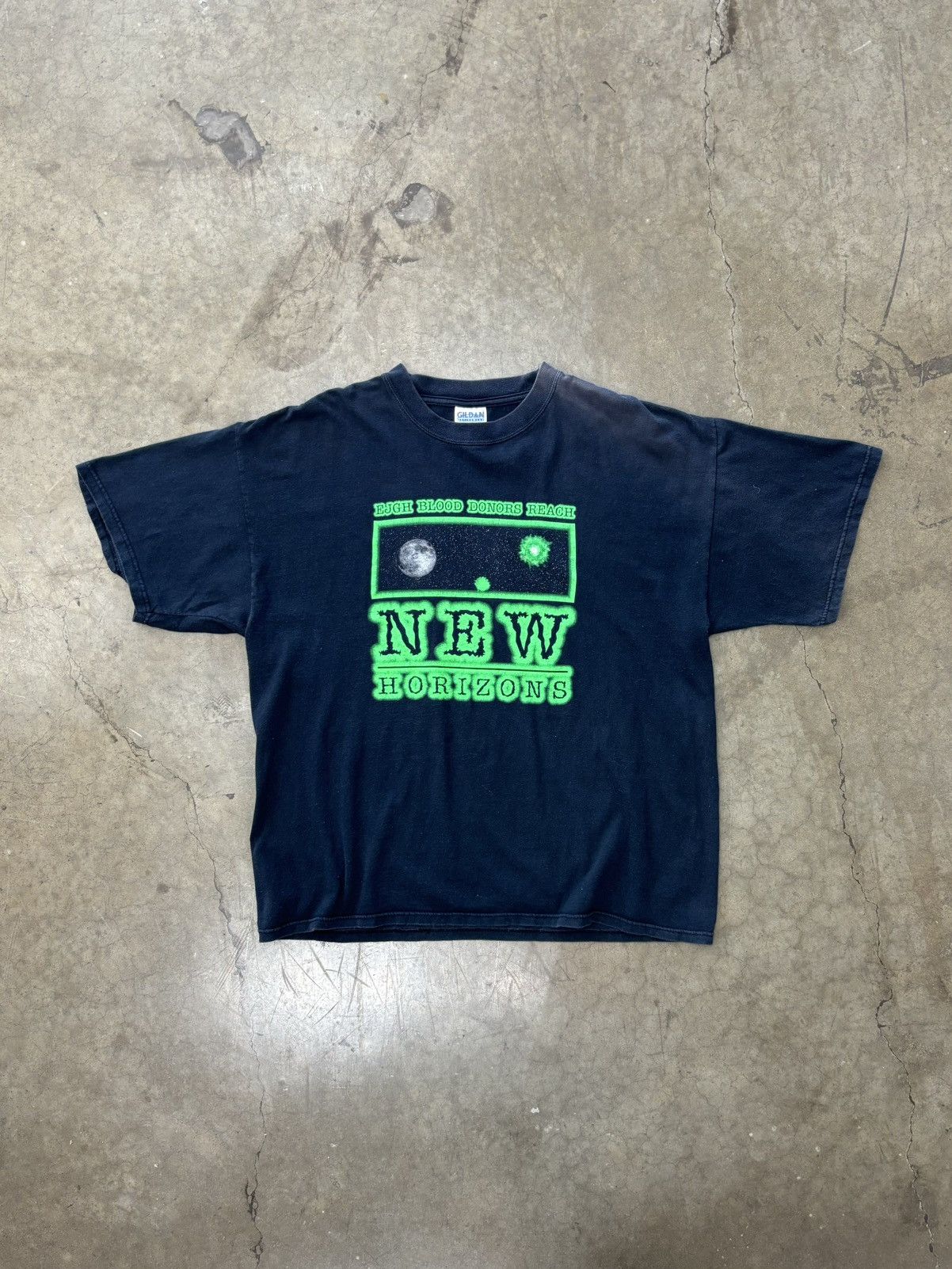 Vintage Vintage Blood Donor New Horizons Spooky Moon Tee XL Size US XL / EU 56 / 4 - 2 Thumbnail