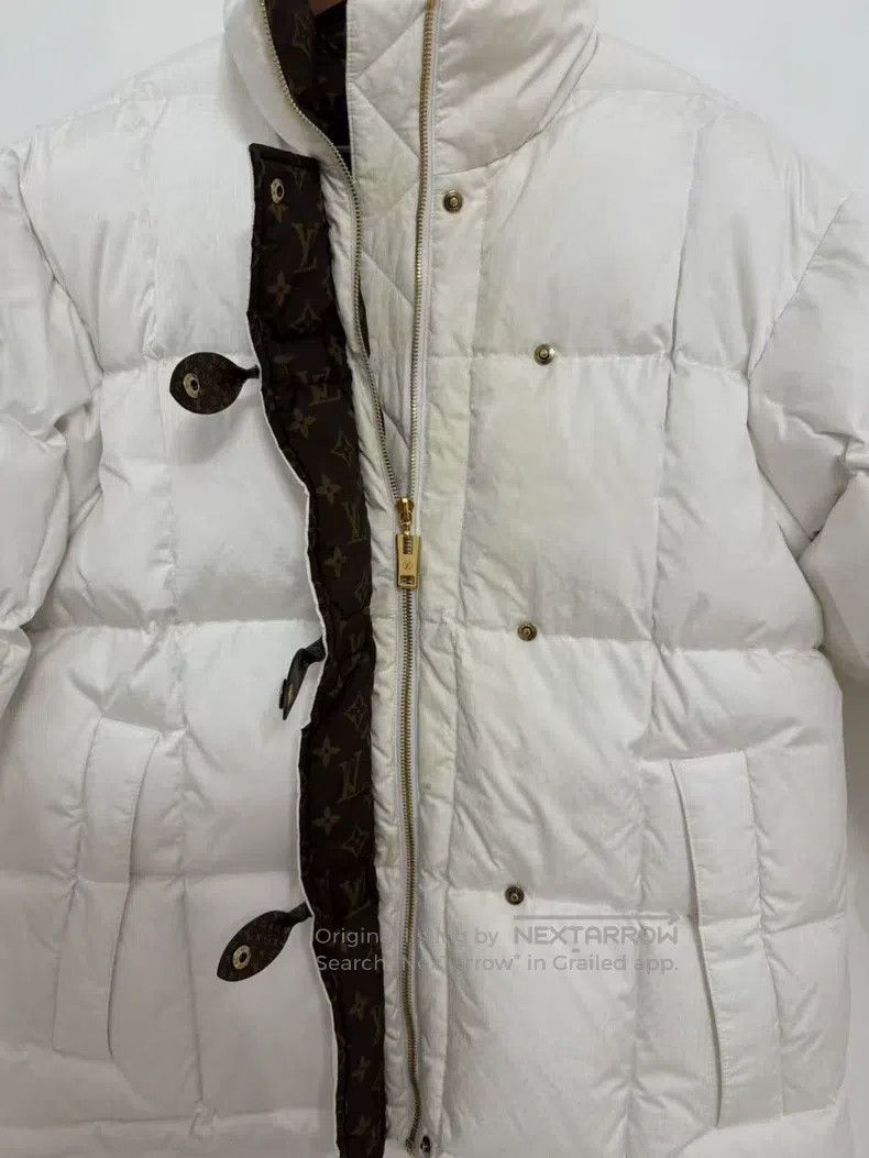Louis Vuitton Louis Vuitton White inside presbyopia full of logo down ja Size XS / US 0-2 / IT 36-38 - 2 Thumbnail