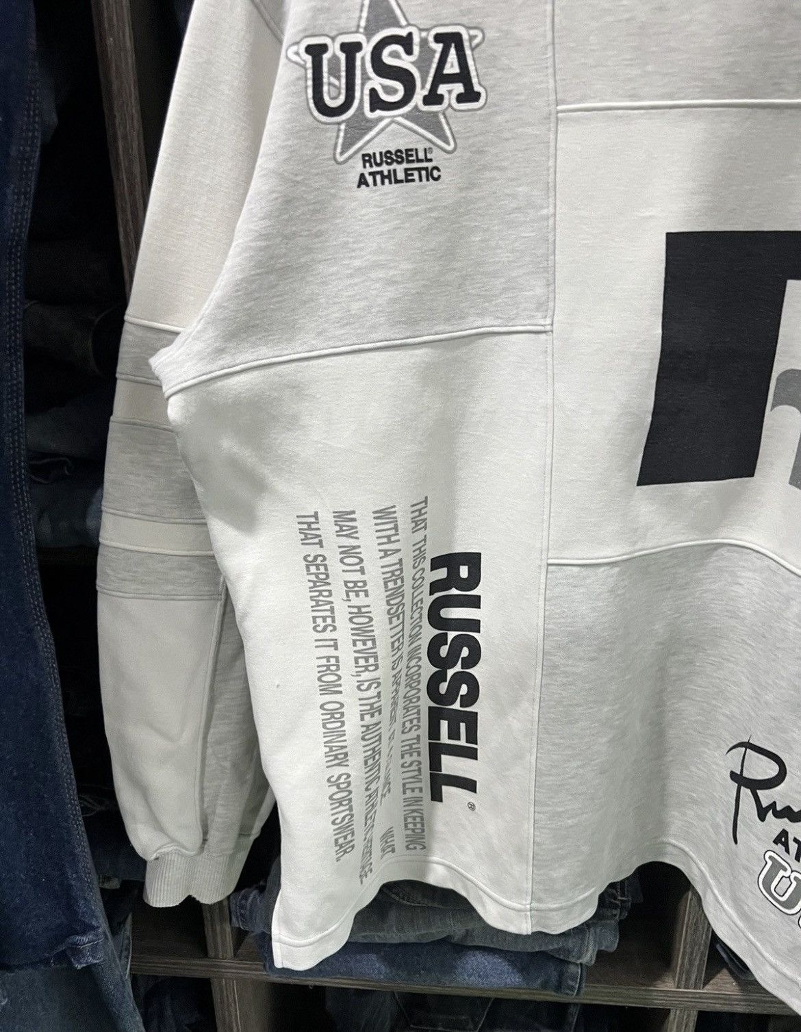 Russell Athletic 🔥Vintage Distressed Russell Athletic Crewneck Sweatshirt Size US M / EU 48-50 / 2 - 7 Thumbnail