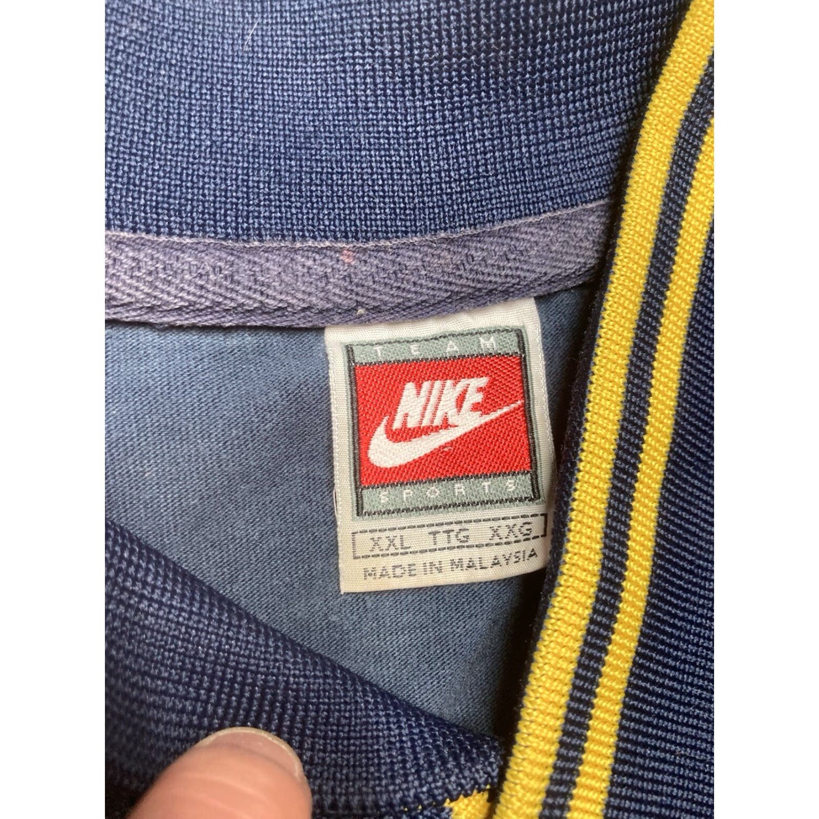 Nike VINTAGE Nike warmup shooting shirt university of Michigan basketball swoosh XXL Shirt Men Blue 2XL University 90s Mens Size US XXL / EU 58 / 5 - 5 Thumbnail