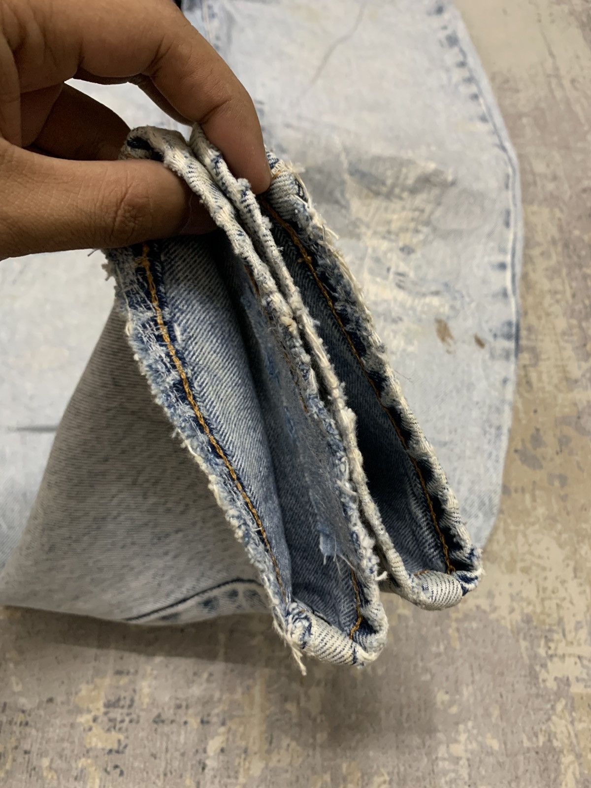 Edwin DISTRESSED EDWIN TAPERED LEG JEANS W29 Size US 29 - 7 Thumbnail
