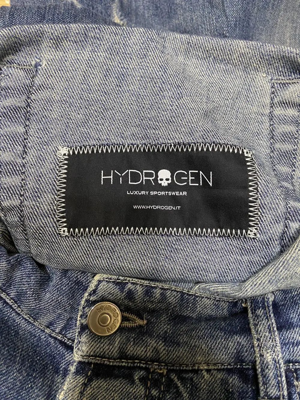 HYDROGEN Hydrogen Luxury Sportwear Jeans Distressed Bones Design Size US 31 - 20 Thumbnail