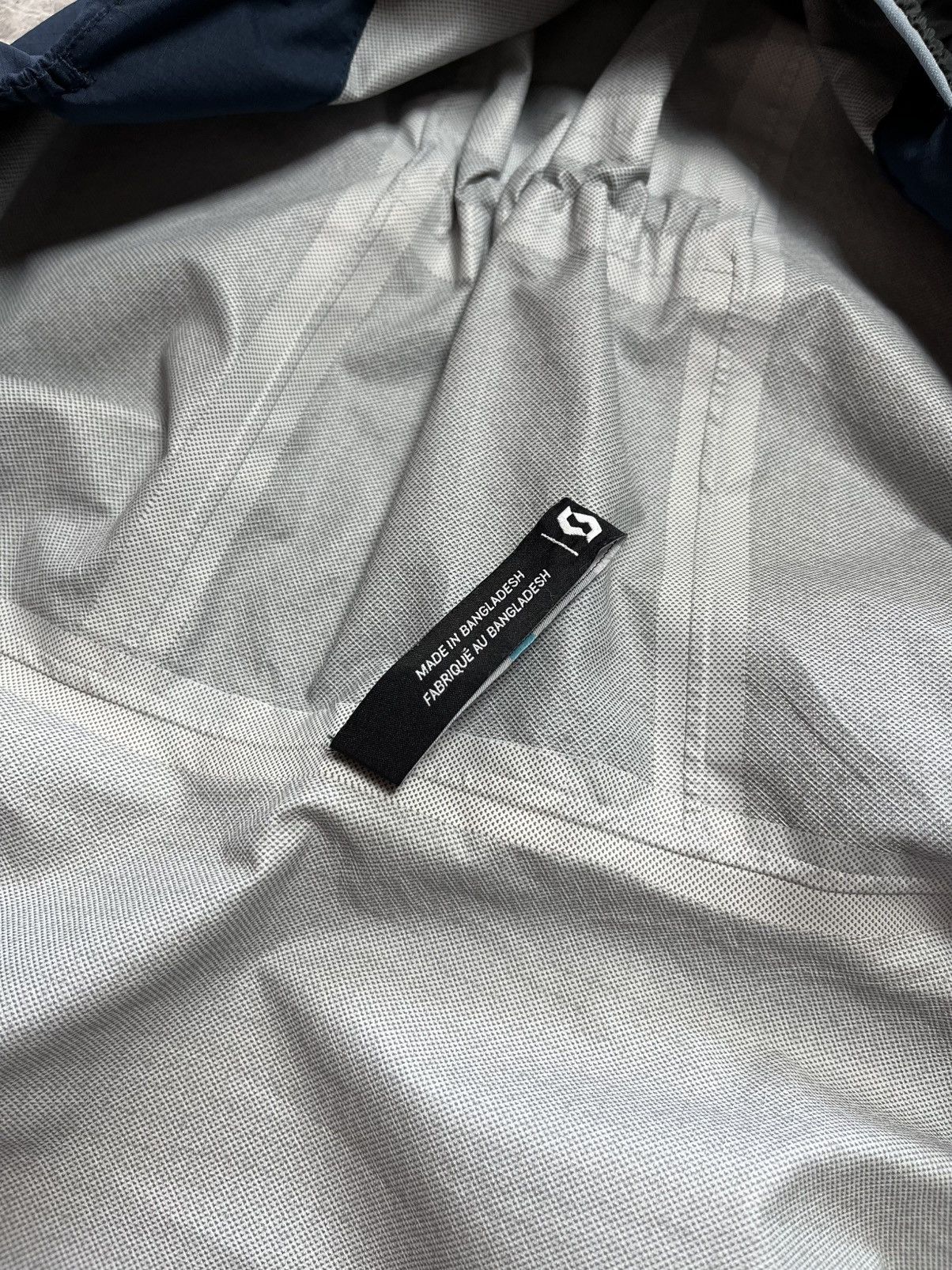 Other Scott Waterproof Shell Jacket Navy Gray M – Outdoor Hiking Size US M / EU 48-50 / 2 - 11 Thumbnail