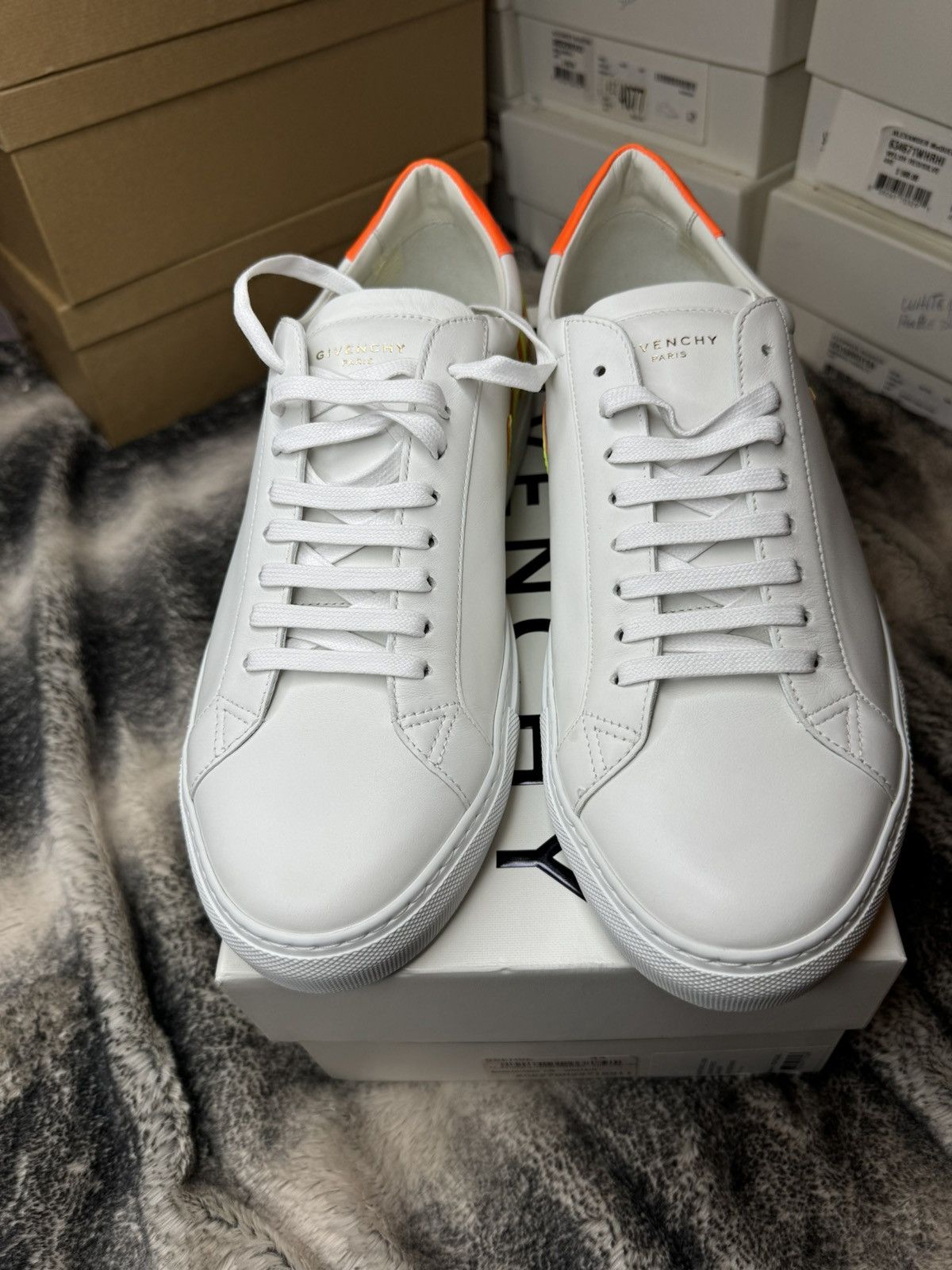 Givenchy Givenchy Paris Urban Street Sneaker Size US 11 / EU 44 - 13 Thumbnail