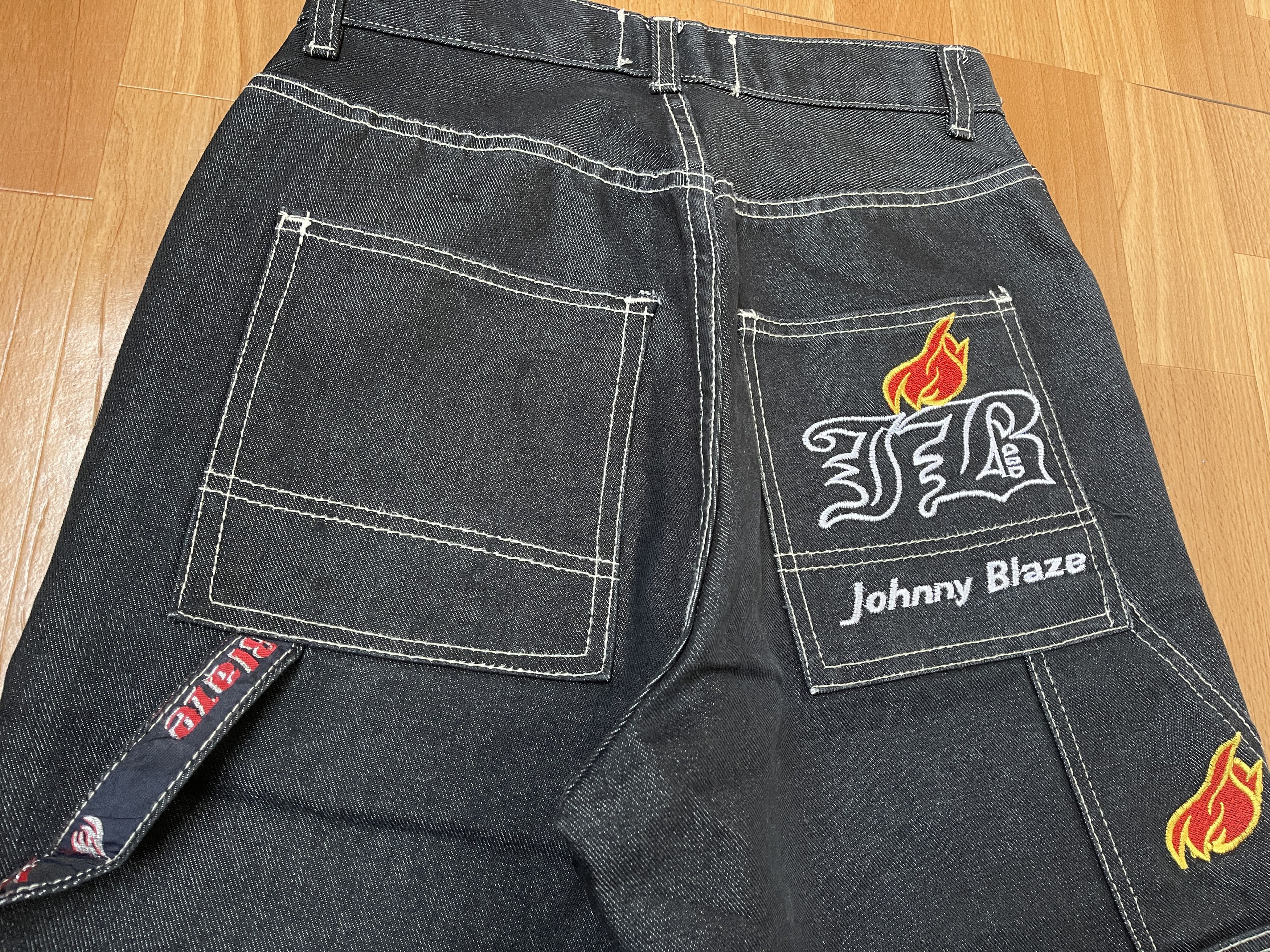 Wu-Tang Clan Johnny Blaze jeans shiny metallic silver baggy Wu Wear 26 Size US 26 / EU 42 - 5 Thumbnail