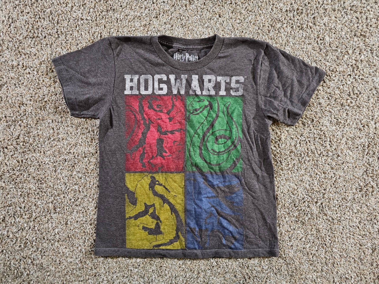 Designer Harry Potter Hogwarts Tshirt Small Size US S / EU 44-46 / 1 - 1 Thumbnail