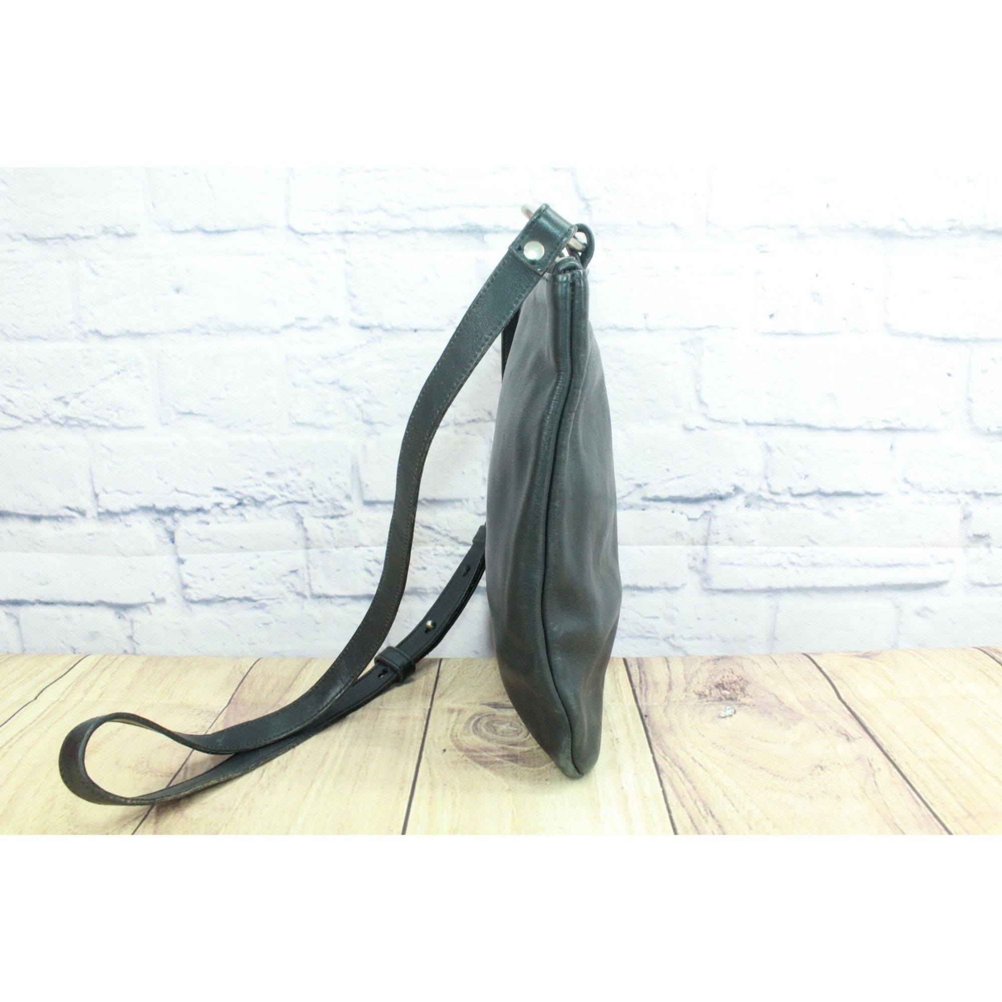 Coach Vintage 2000 Coach Black Leather Chelsea Crossbody Bag Size ONE SIZE - 4 Thumbnail