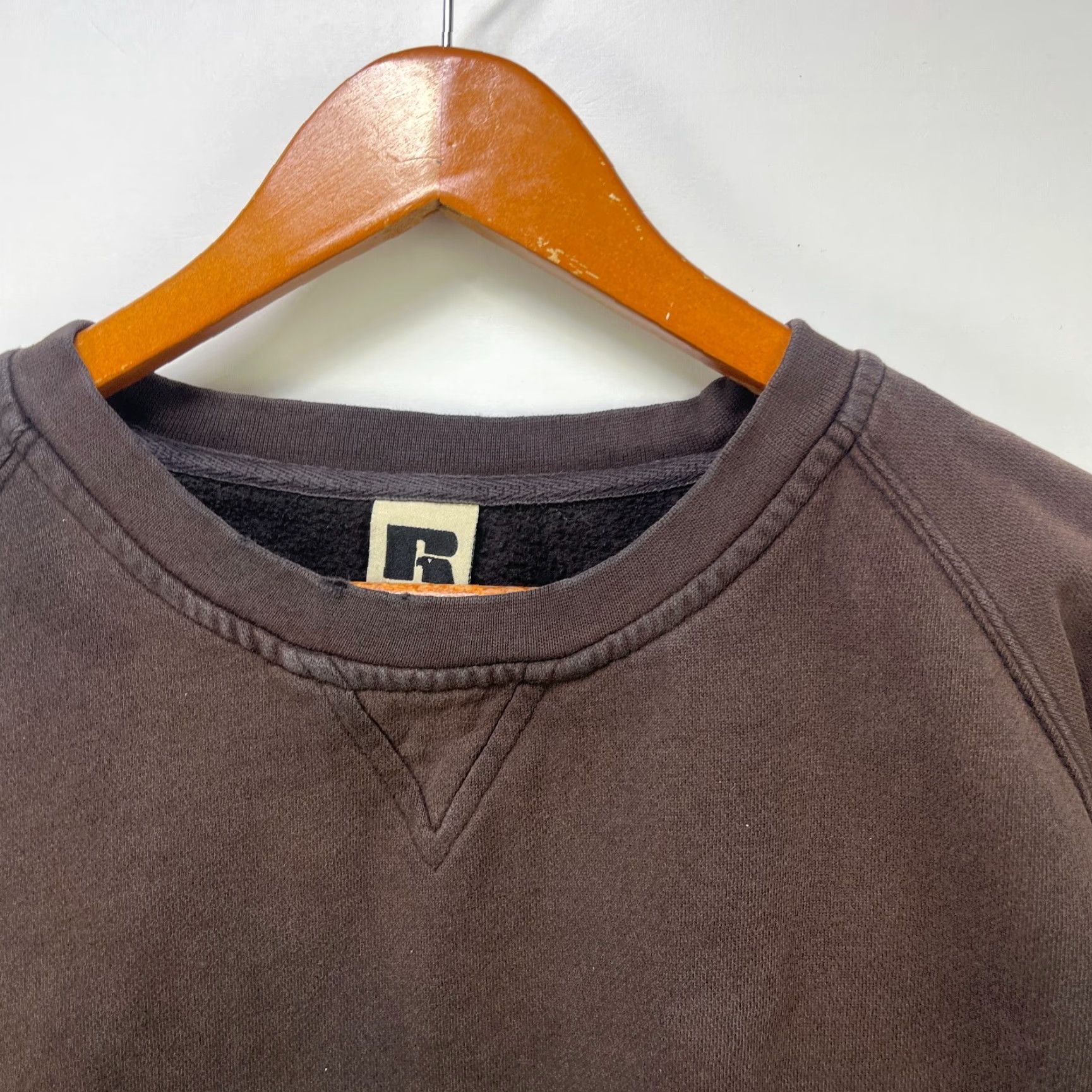 Russell Athletic VINTAGE Russell Athletic Sweatshirt Men L Brown Pullover BD Sun Faded Typical Size US L / EU 52-54 / 3 - 3 Thumbnail