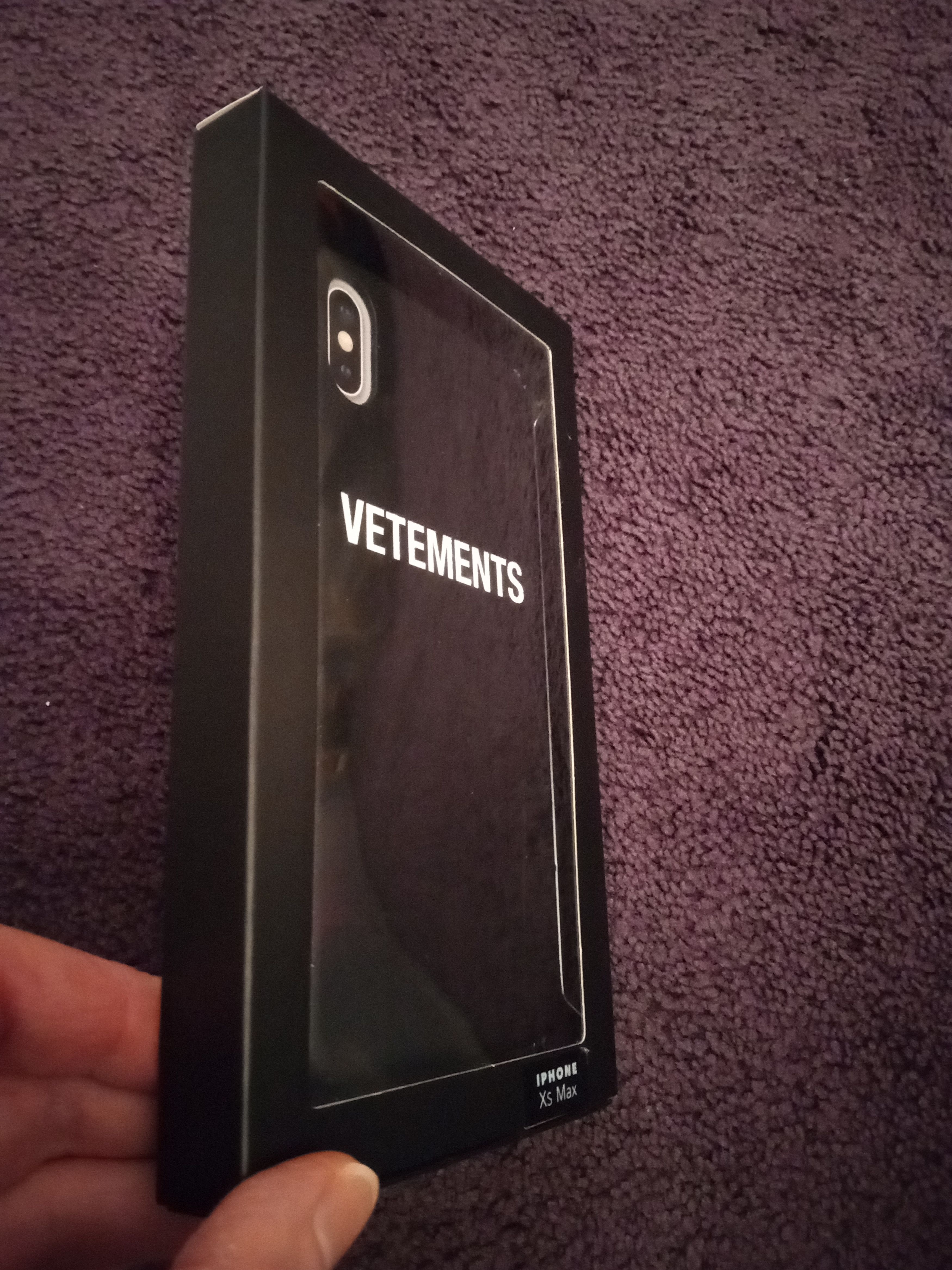 Vetements Vetements iPhone Xs Max phone cover UAH20 Size ONE SIZE - 1 Thumbnail