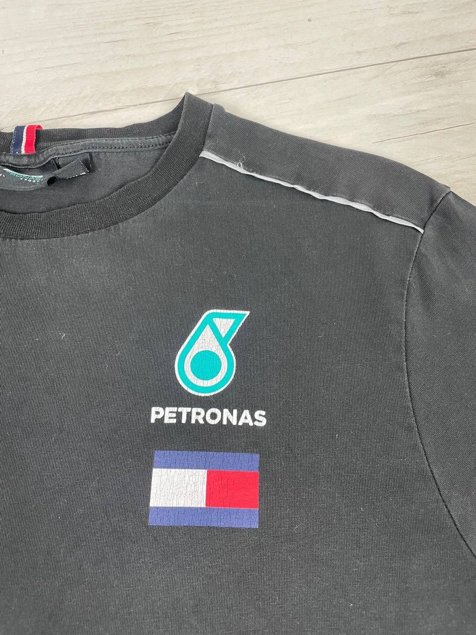 Mercedes-Benz Vintage Mercedes Benz AMG Petronas Racing T Shirt Size US L / EU 52-54 / 3 - 7 Thumbnail