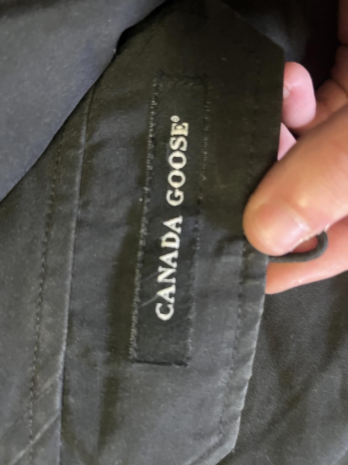 Canada Goose Canada Goose Black Parka - Ultimate Warmth & Comfort Size S / US 4 / IT 40 - 4 Thumbnail