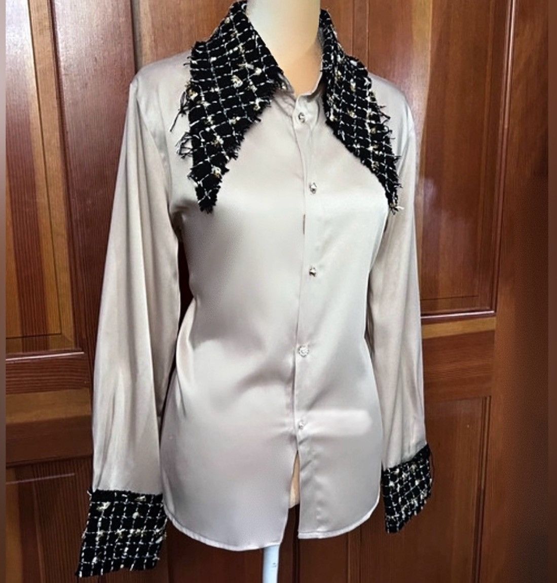 Designer × Other NWT, Lavishly Paris Women’s Elegant Tweed Detail Blouse Size M / US 6-8 / IT 42-44 - 2 Thumbnail