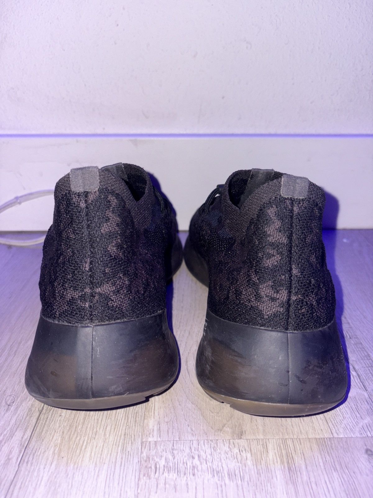Yeezy Yeezy Boost 380 Onyx Size US 9.5 / EU 42-43 - 4 Thumbnail