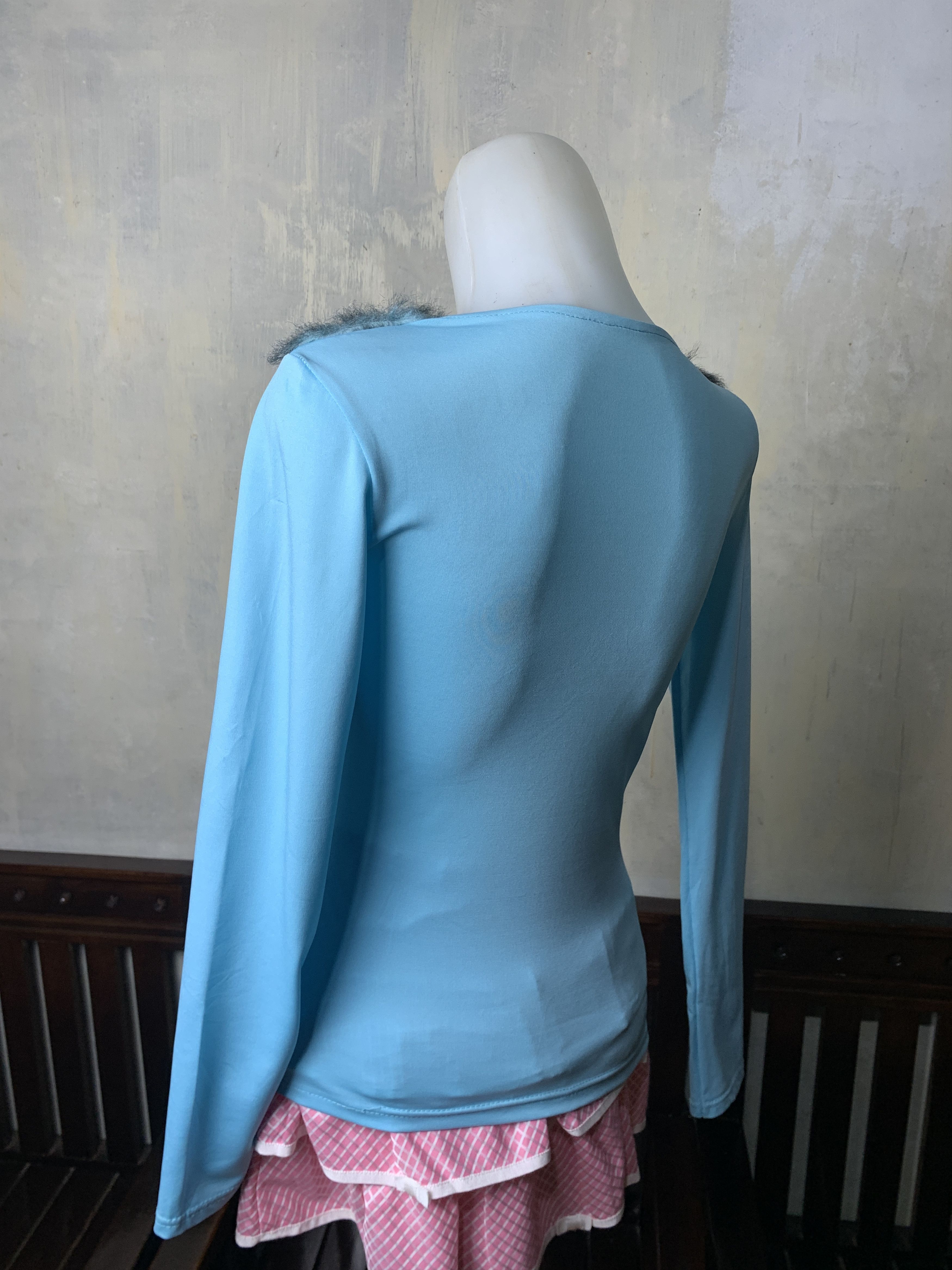 Japanese Brand Baby Blue Faux Fur Asymmetrical Elastane Top (S to M) Size S / US 4 / IT 40 - 3 Thumbnail